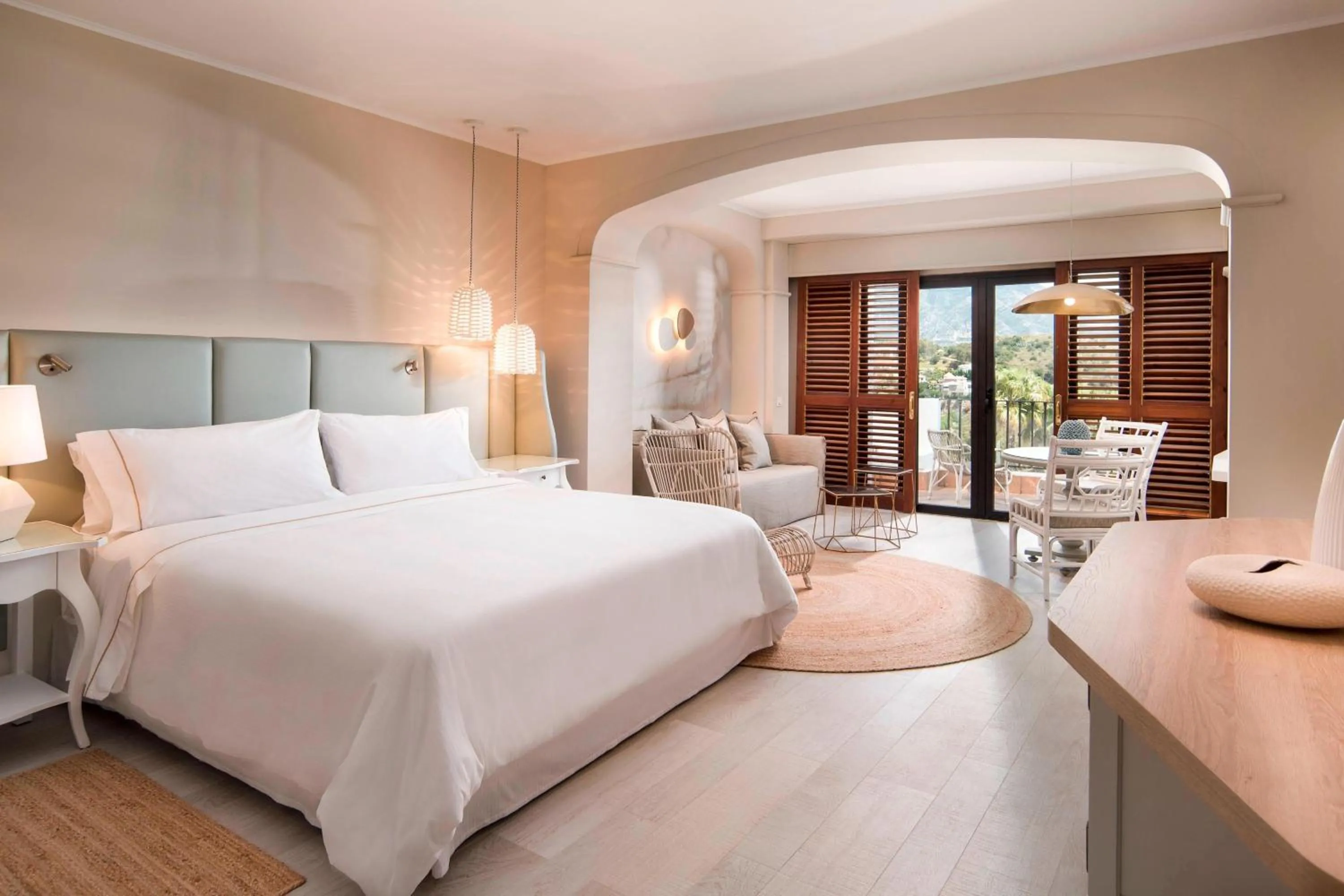 Photo of the whole room, Bed in The Westin La Quinta Golf Resort & Spa, Benahavis, Marbella