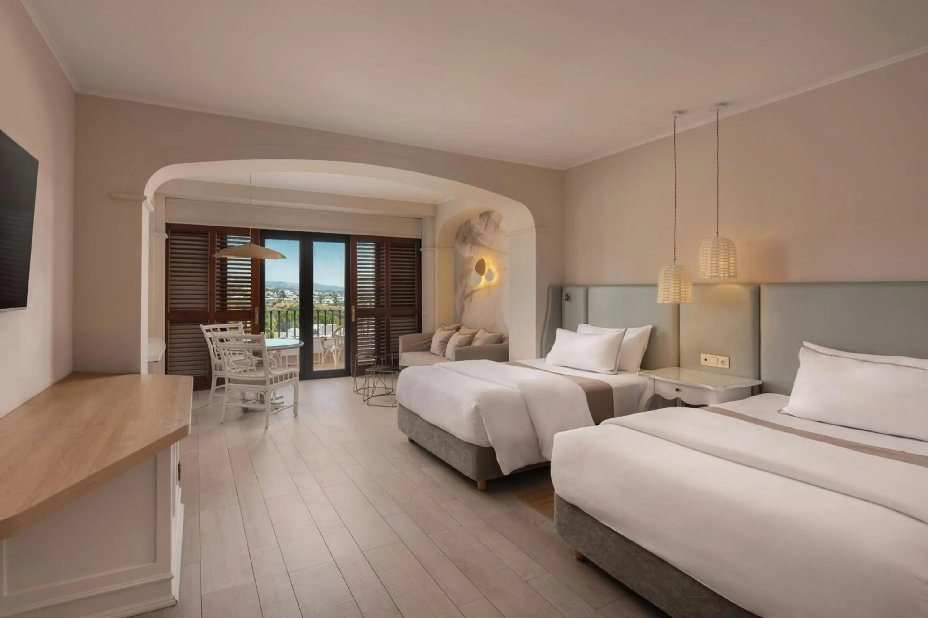 Photo of the whole room, Bed in The Westin La Quinta Golf Resort & Spa, Benahavis, Marbella