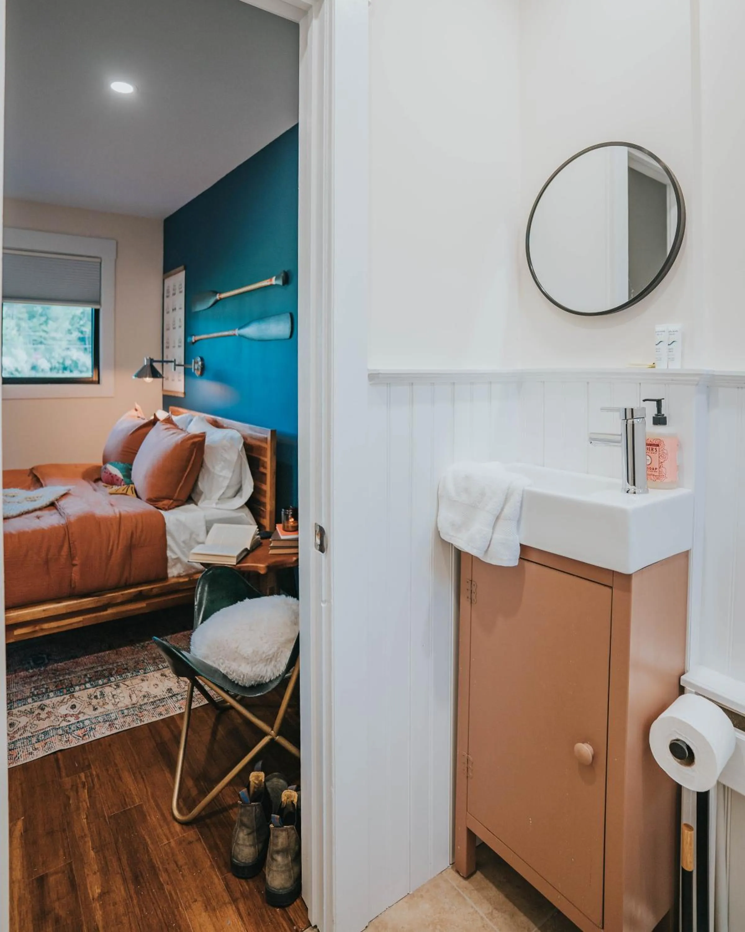 Bed in The Willow, Catskill