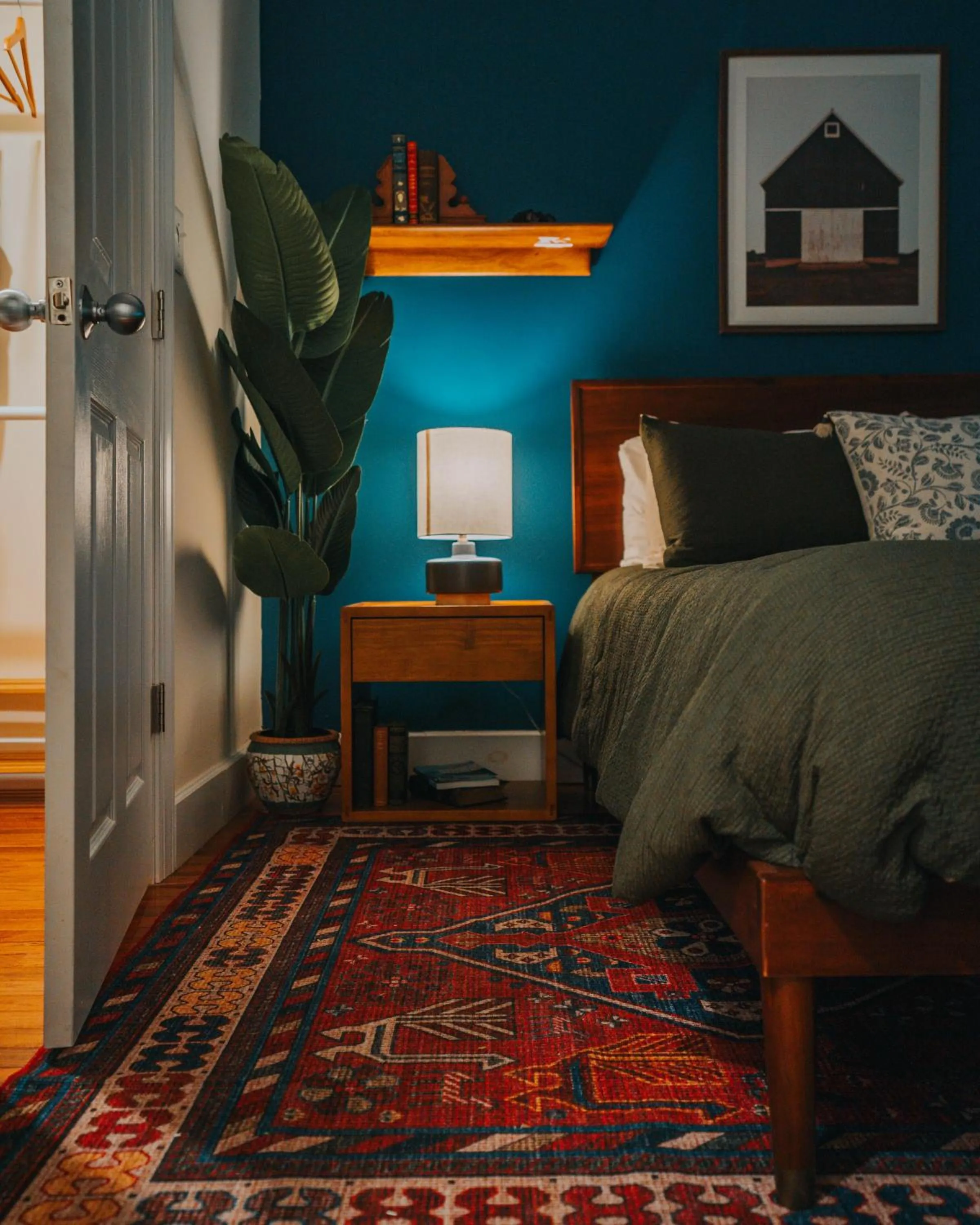 Bed in The Willow, Catskill