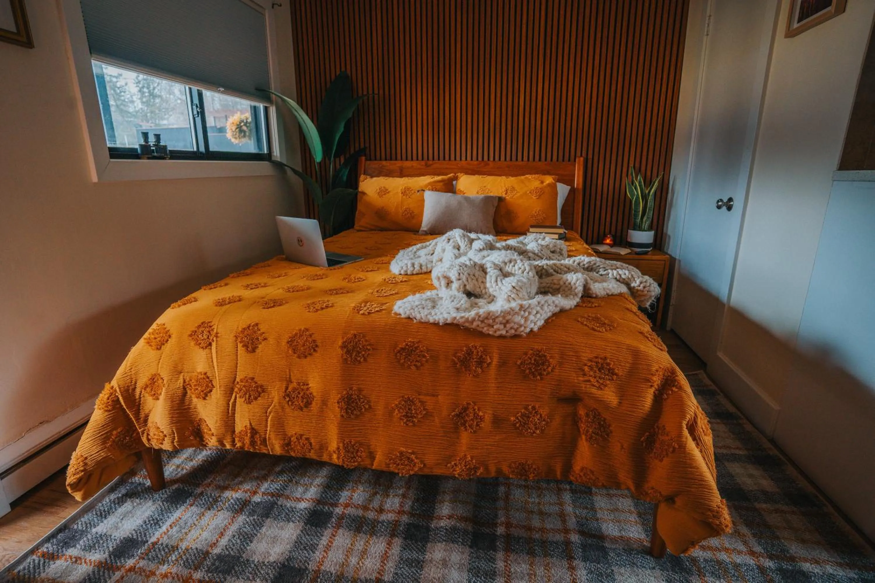 Bed in The Willow, Catskill