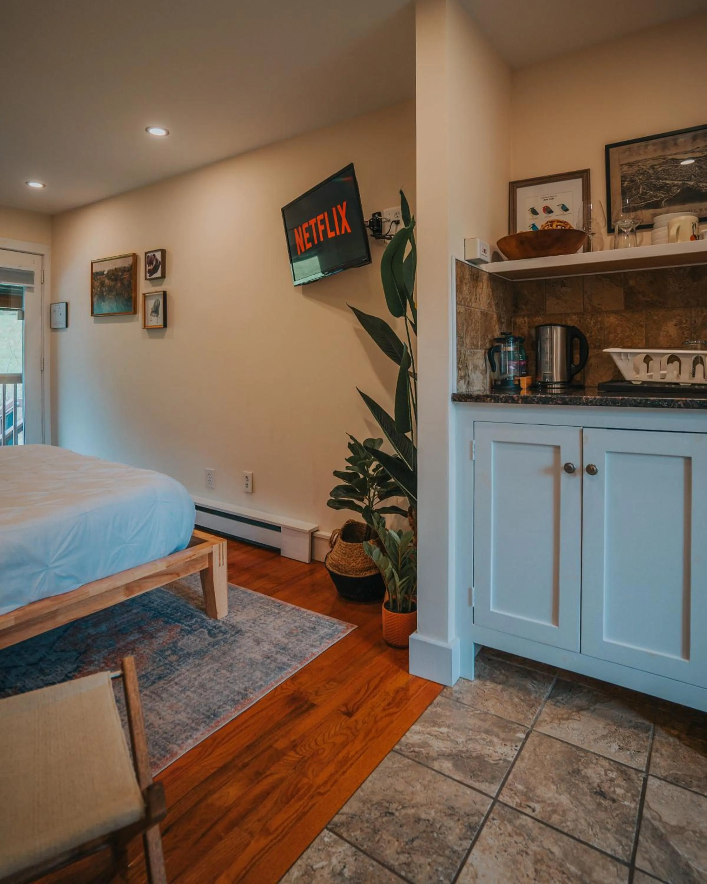 The Willow, Catskill