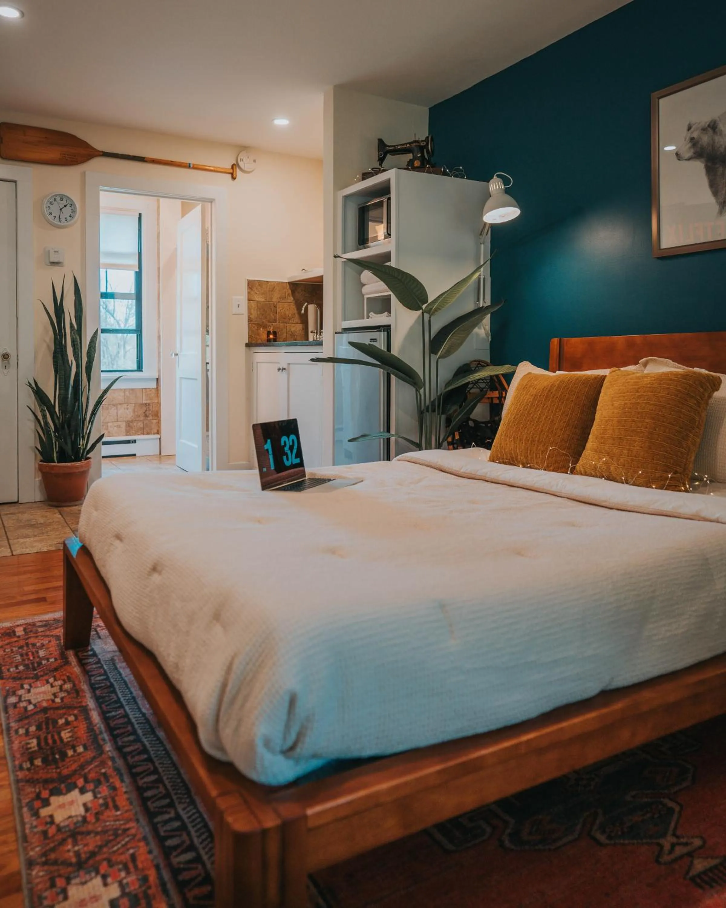 Bed in The Willow, Catskill