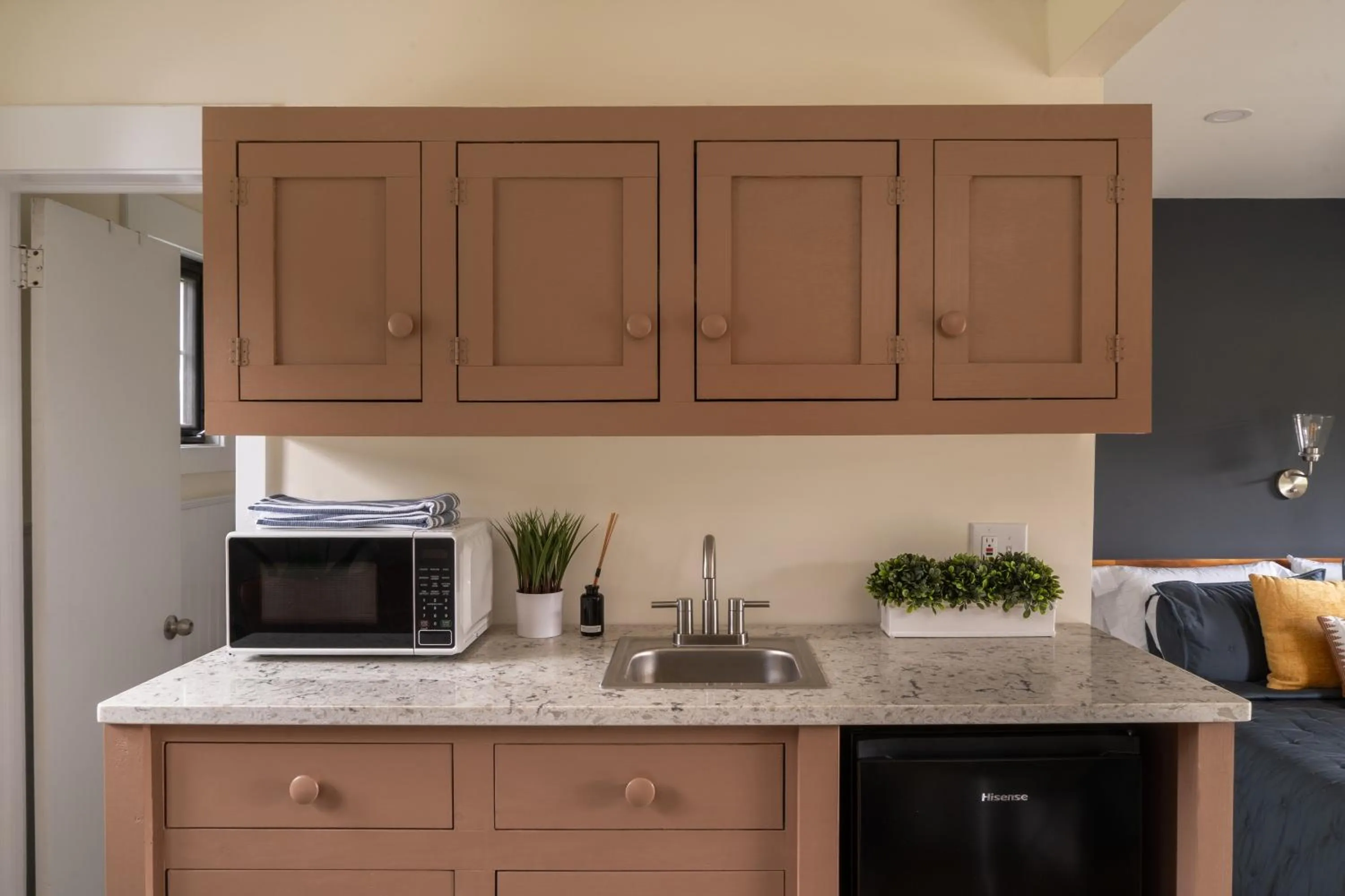 The Willow, Catskill