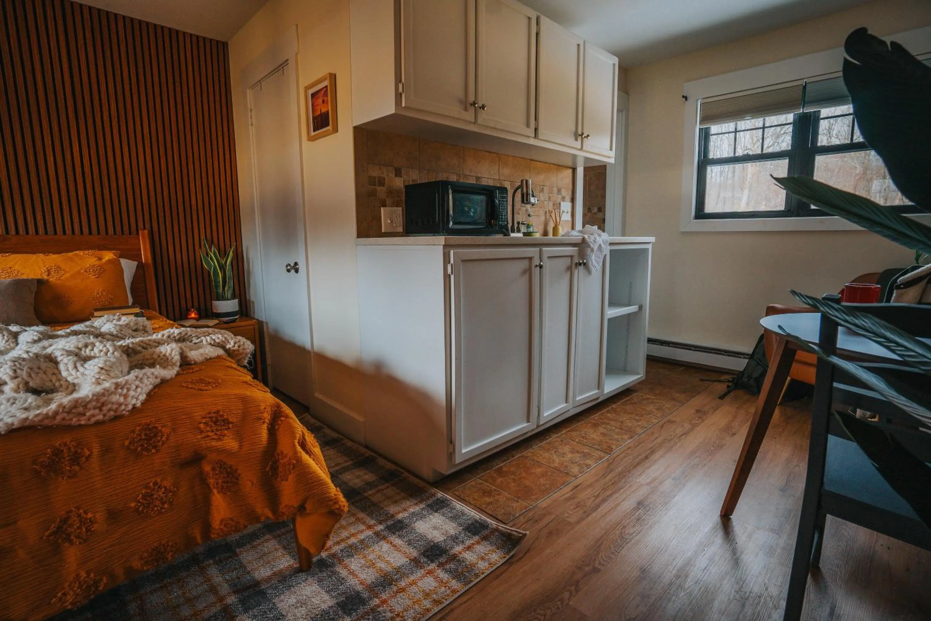 Bed in The Willow, Catskill