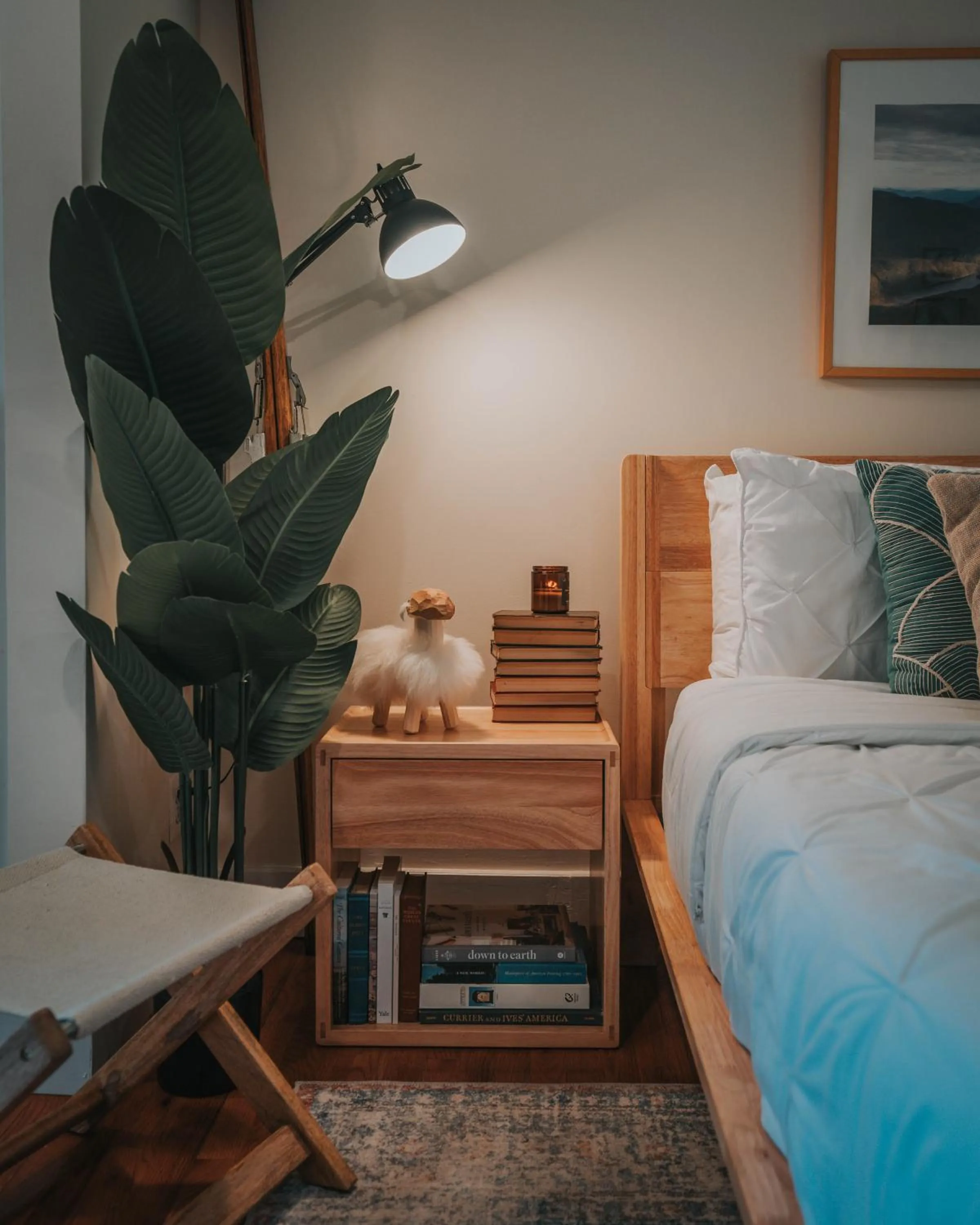 Bed in The Willow, Catskill