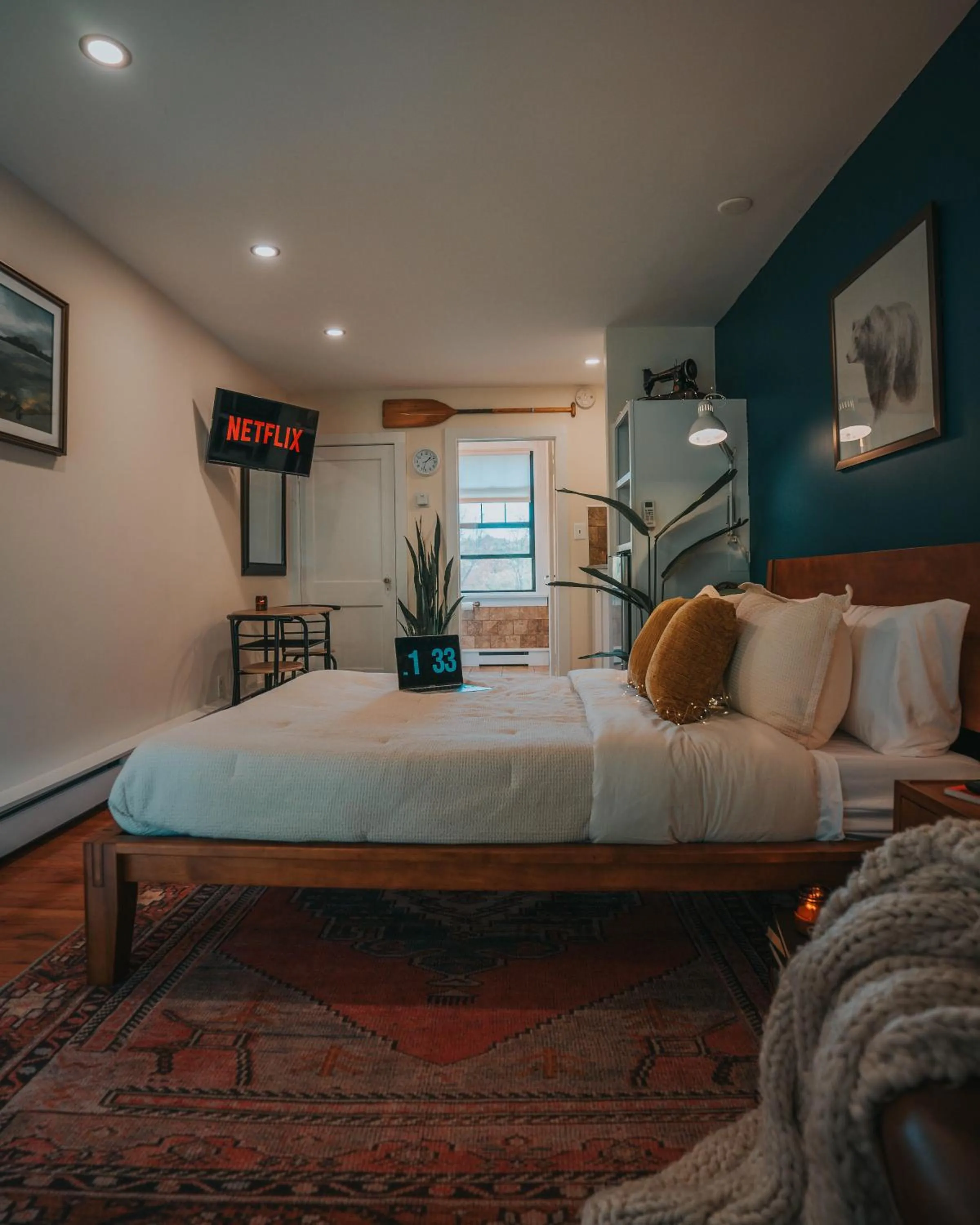 Bed in The Willow, Catskill