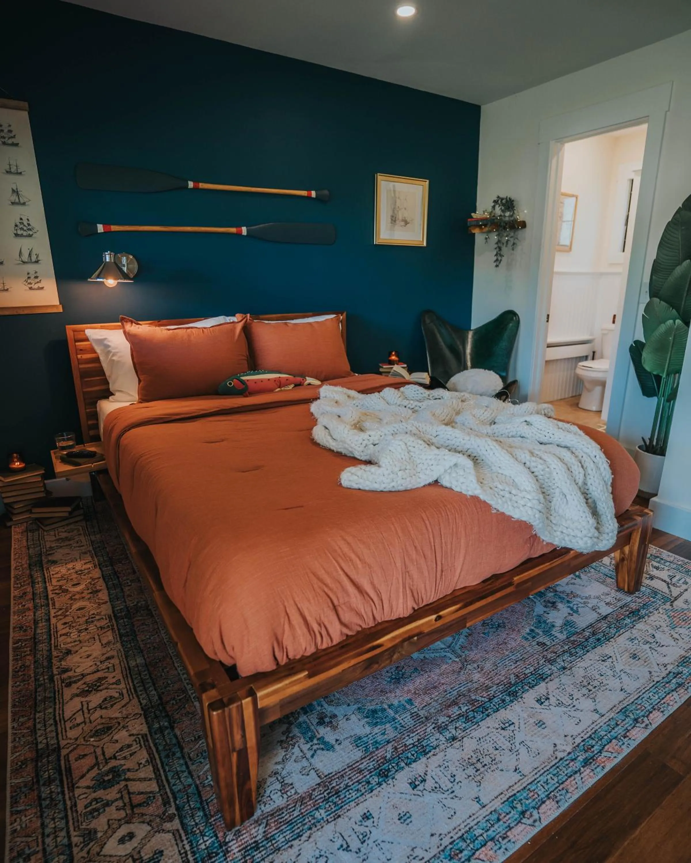 Bed in The Willow, Catskill