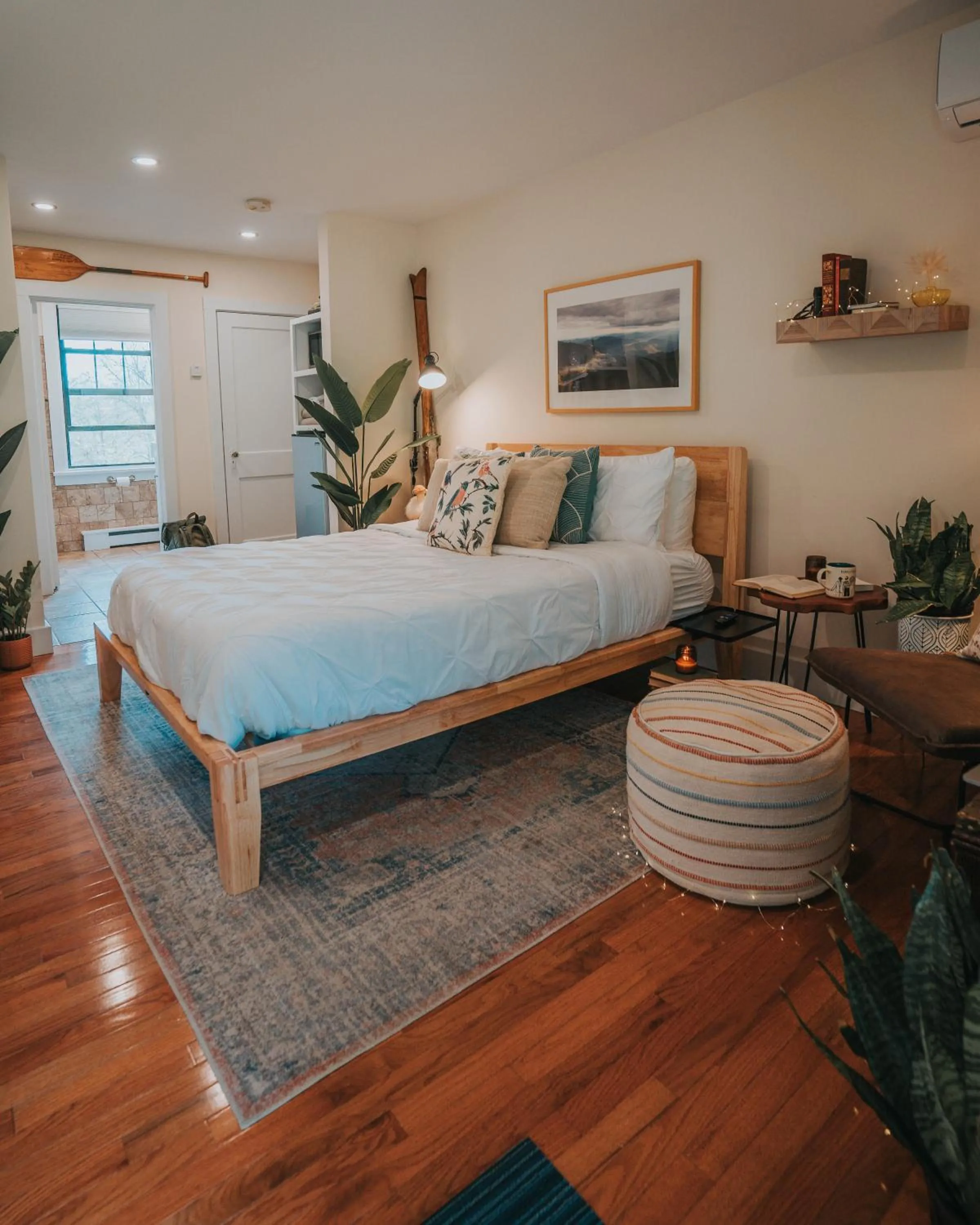 Bed in The Willow, Catskill