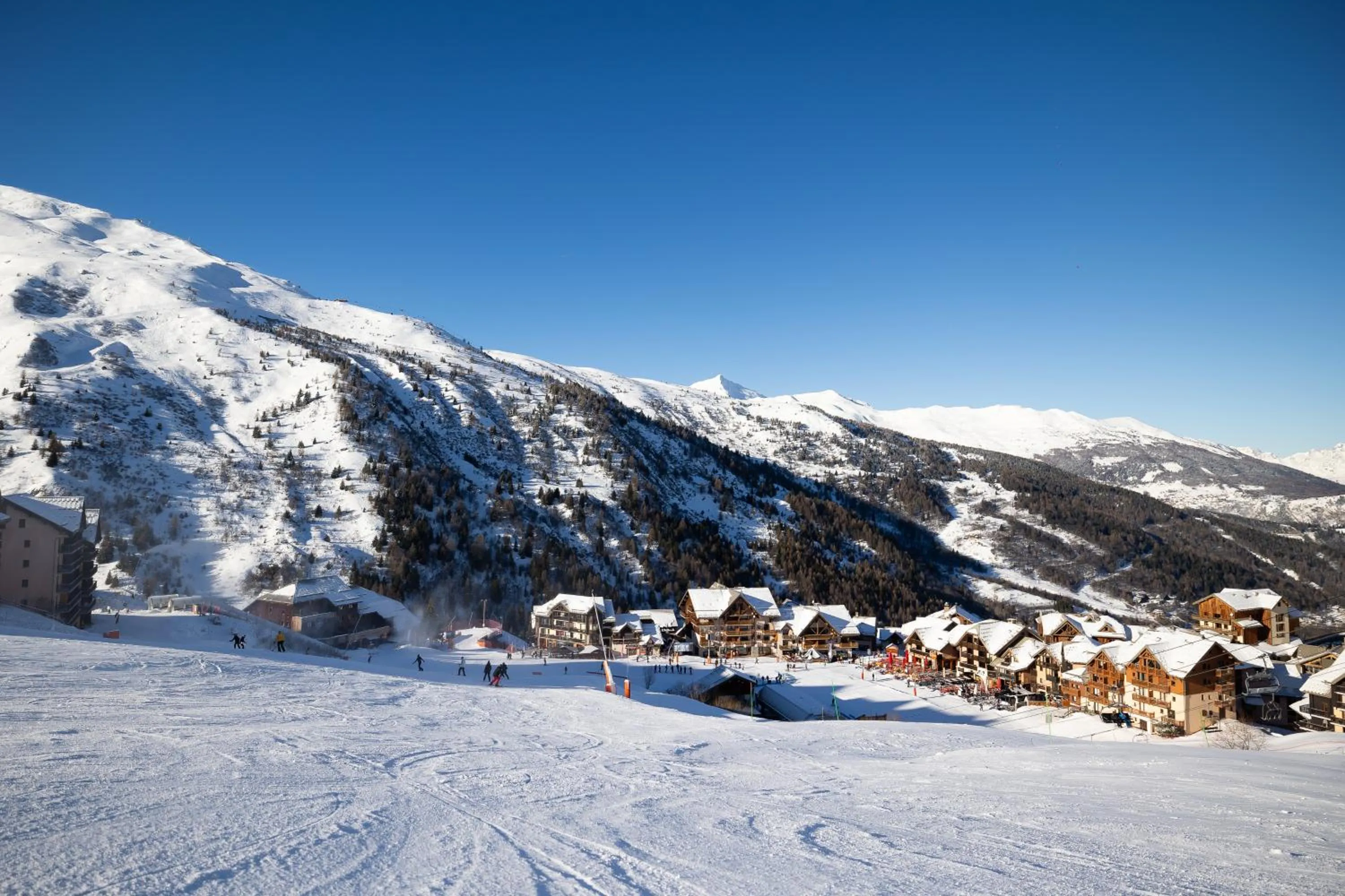 Skiing in Hotel l'Aigle
