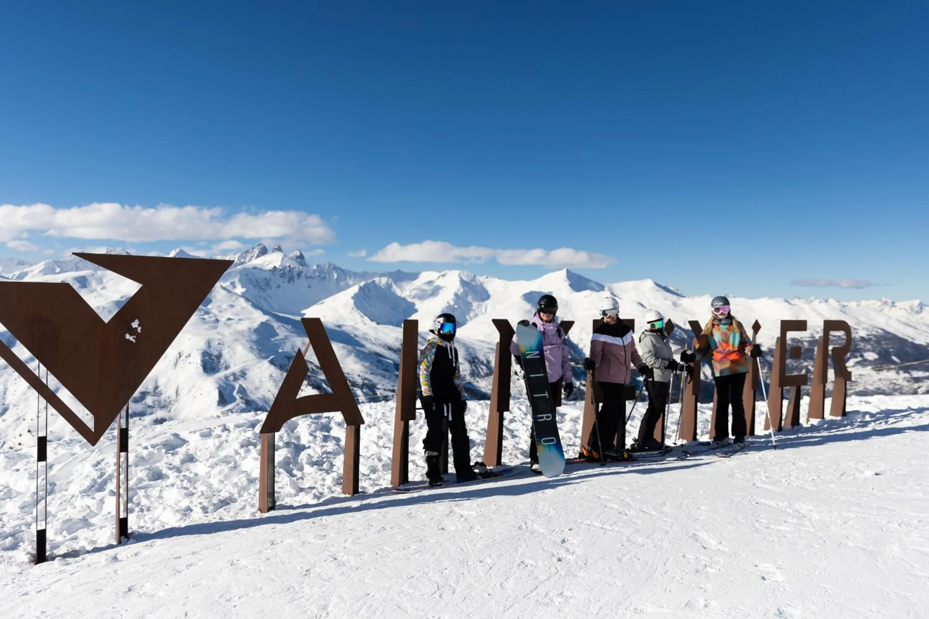 Skiing in Hotel l'Aigle