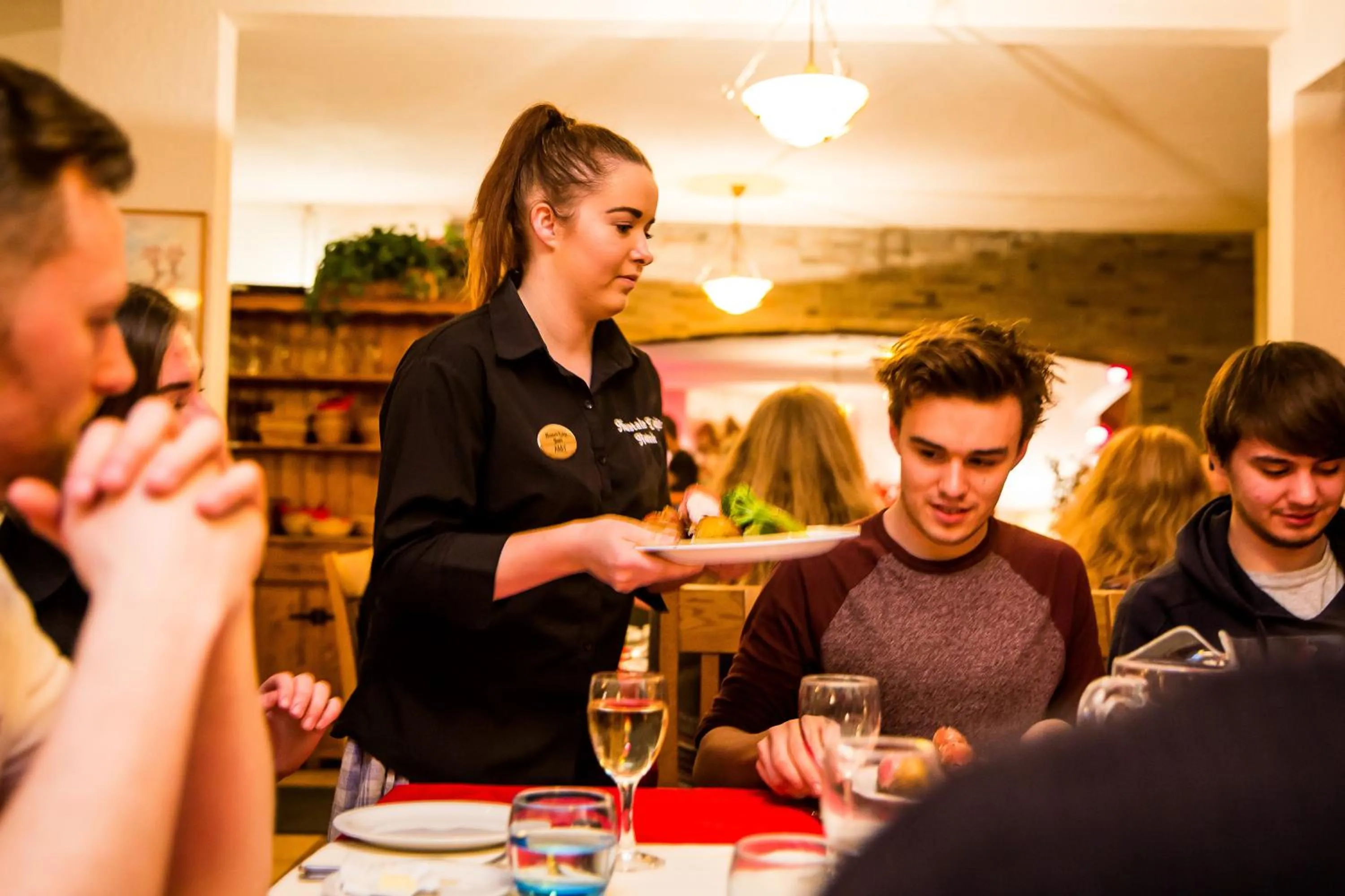 Restaurant/places to eat in Hotel l'Aigle