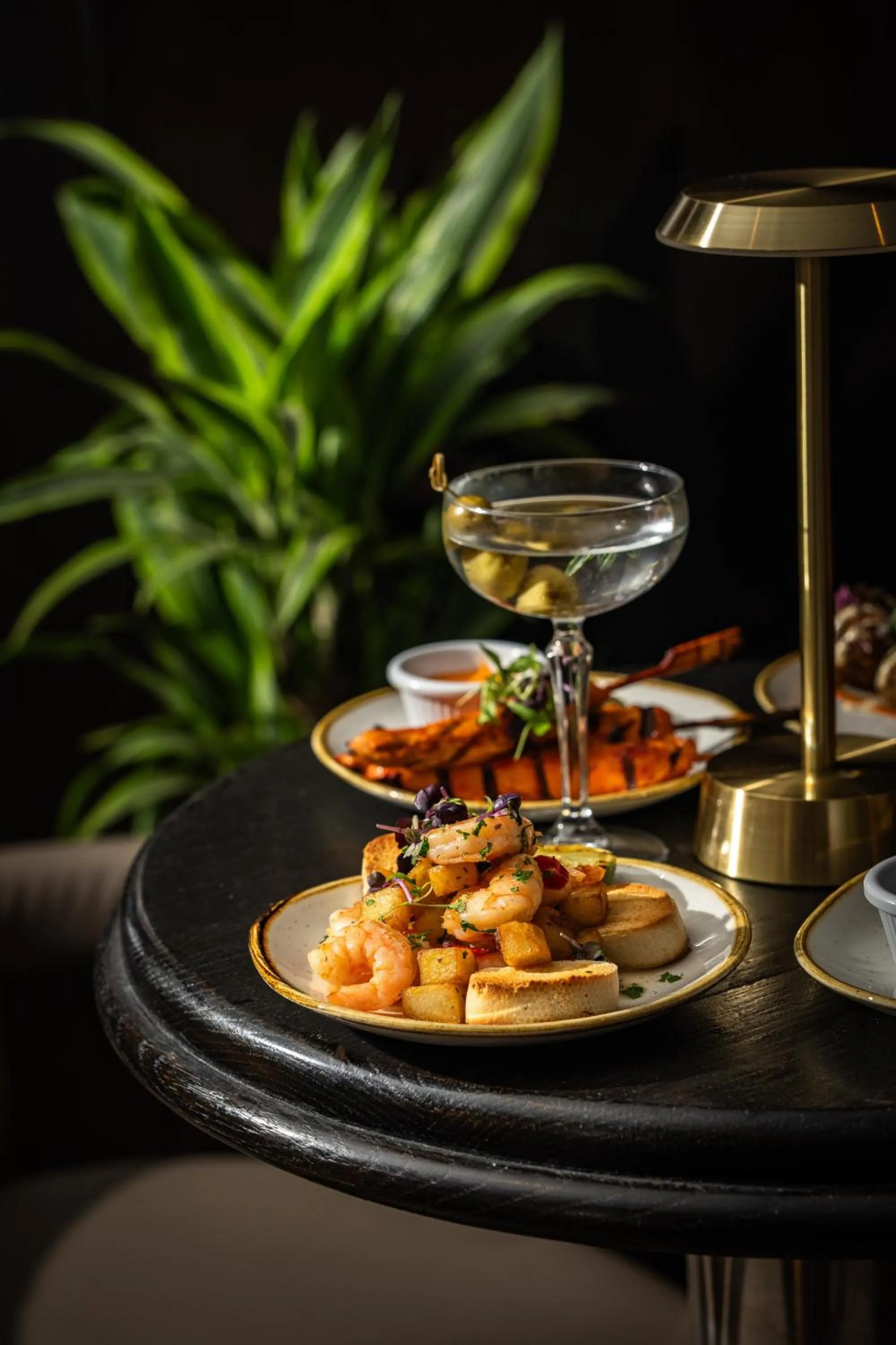 Lounge or bar in President Hotel