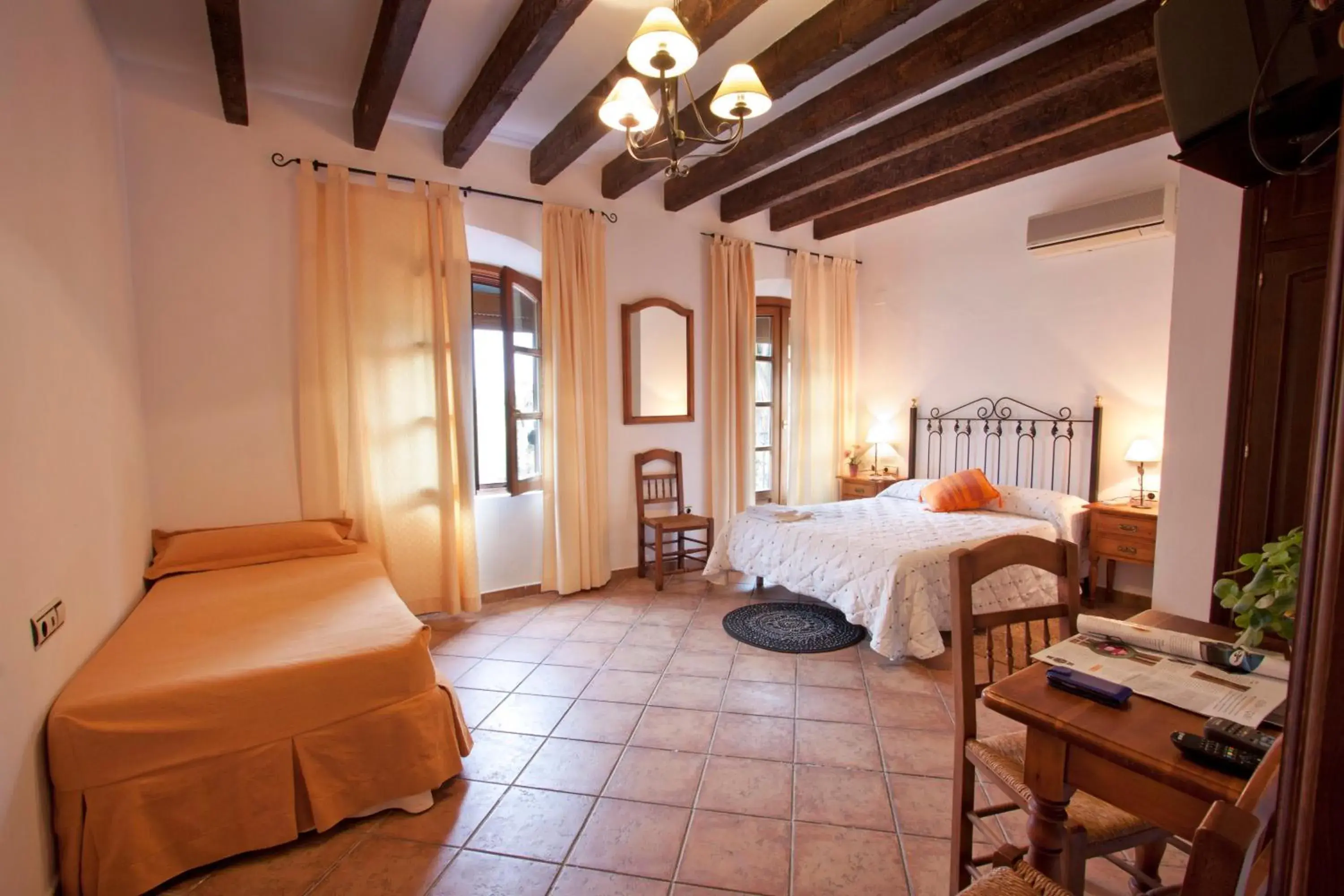 Double or Twin Room - single occupancy in Hostal El Cortijo Double or Twin Room - single occupancy in Hostal El Cortijo