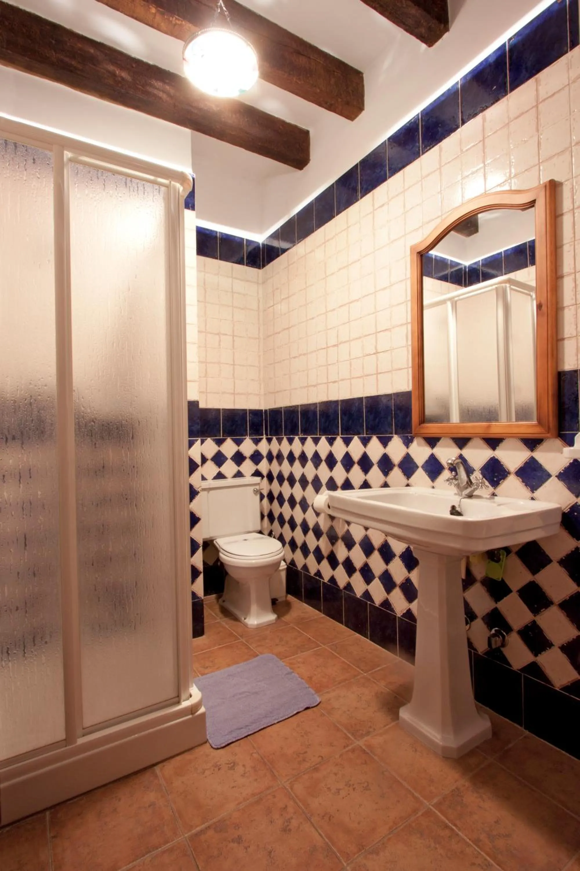 Bathroom in Hostal El Cortijo