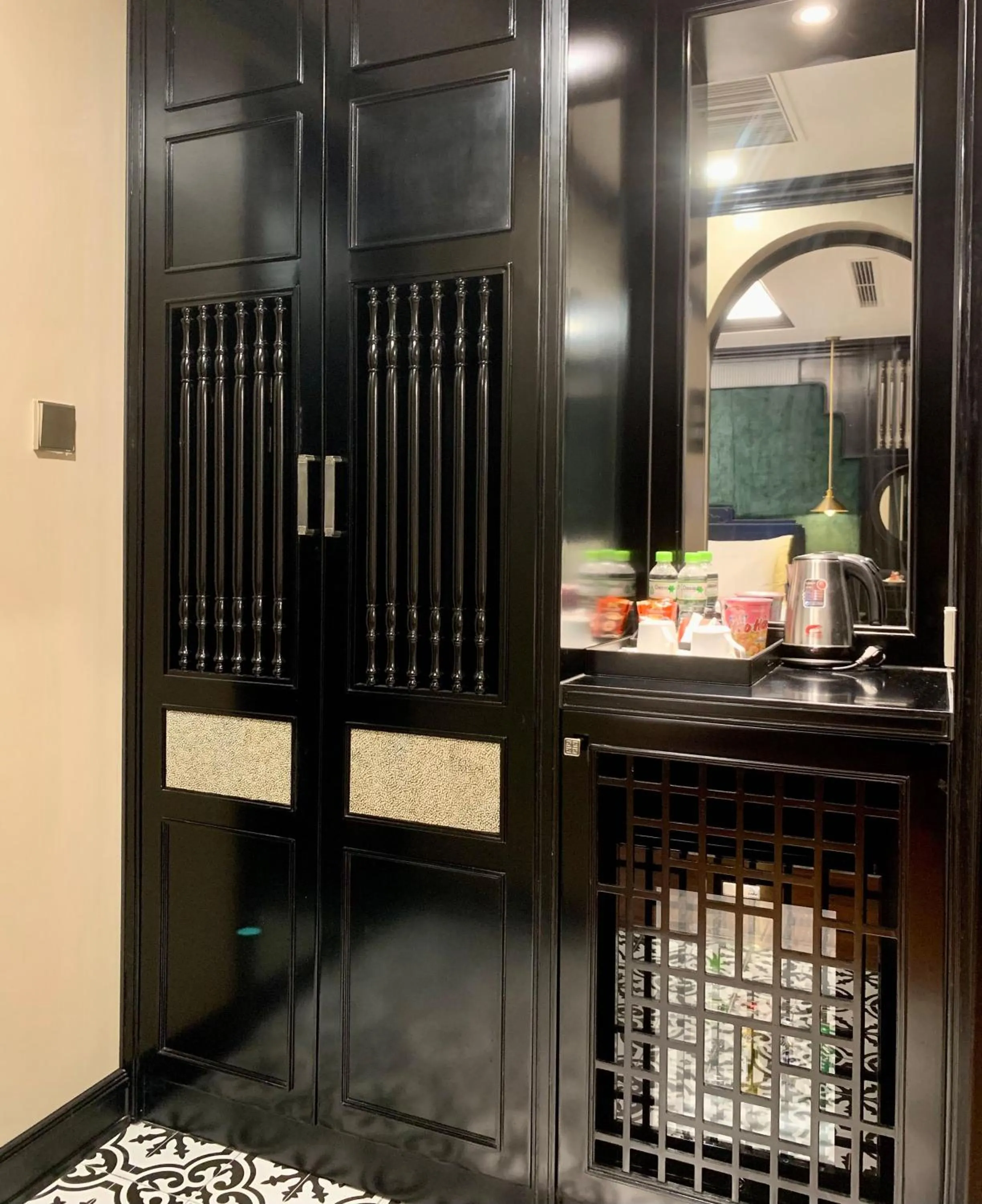 minibar in Hotel du Monde Classic