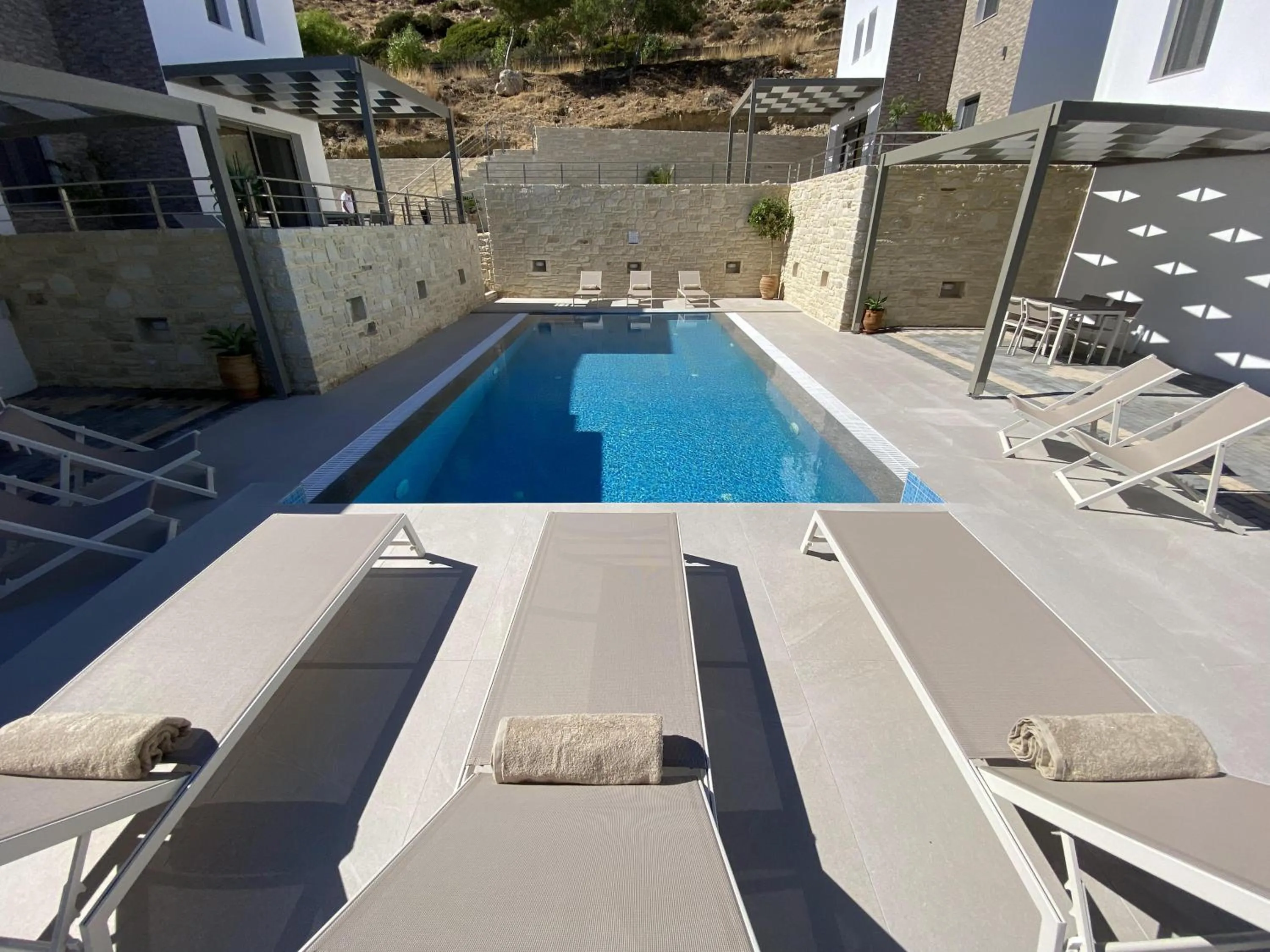 Swimming pool in Matala Prime Villas