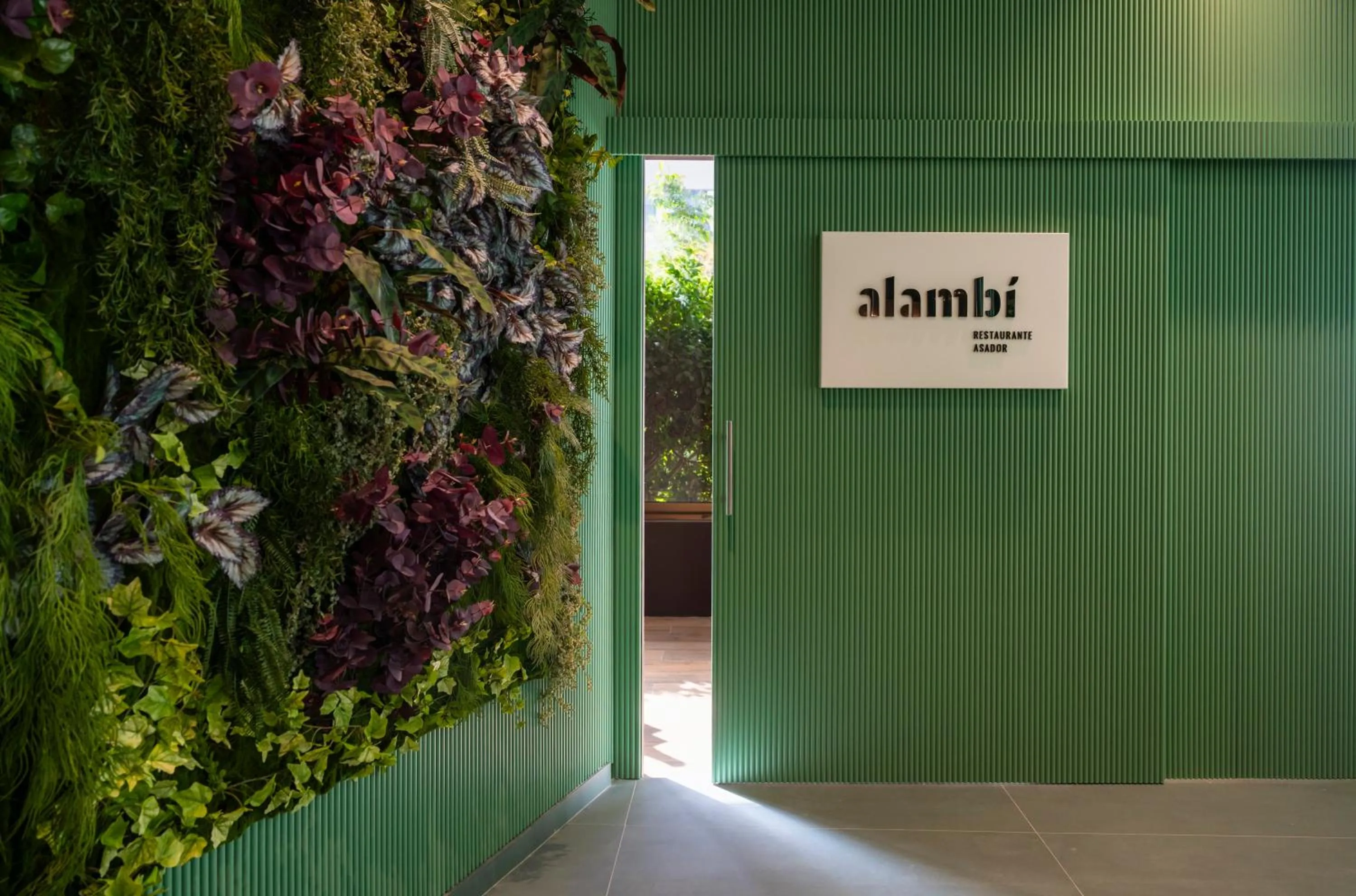 Restaurant/places to eat in Hesperia Barcelona Sant Just