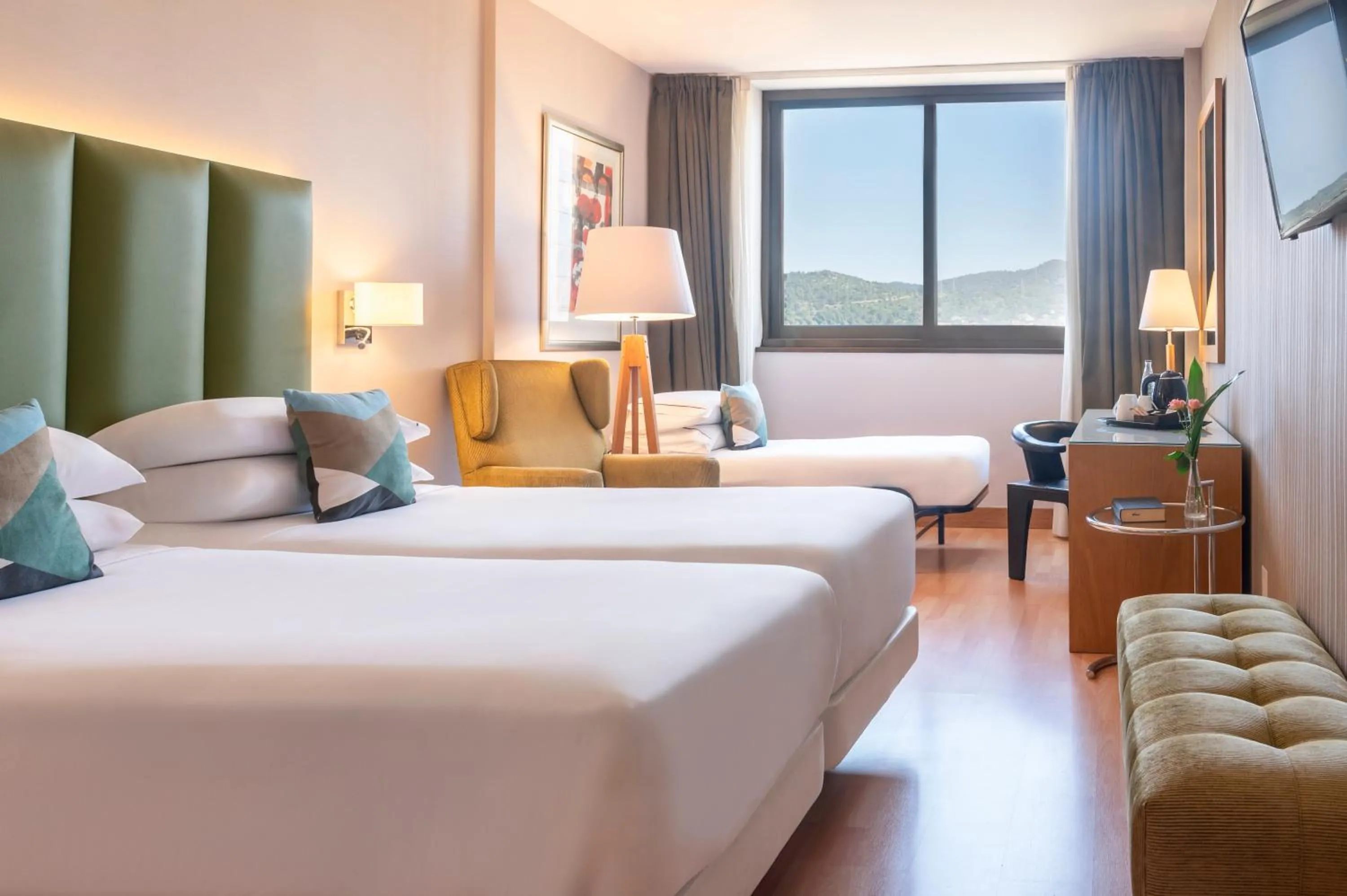 Bedroom, Bed in Hesperia Barcelona Sant Just