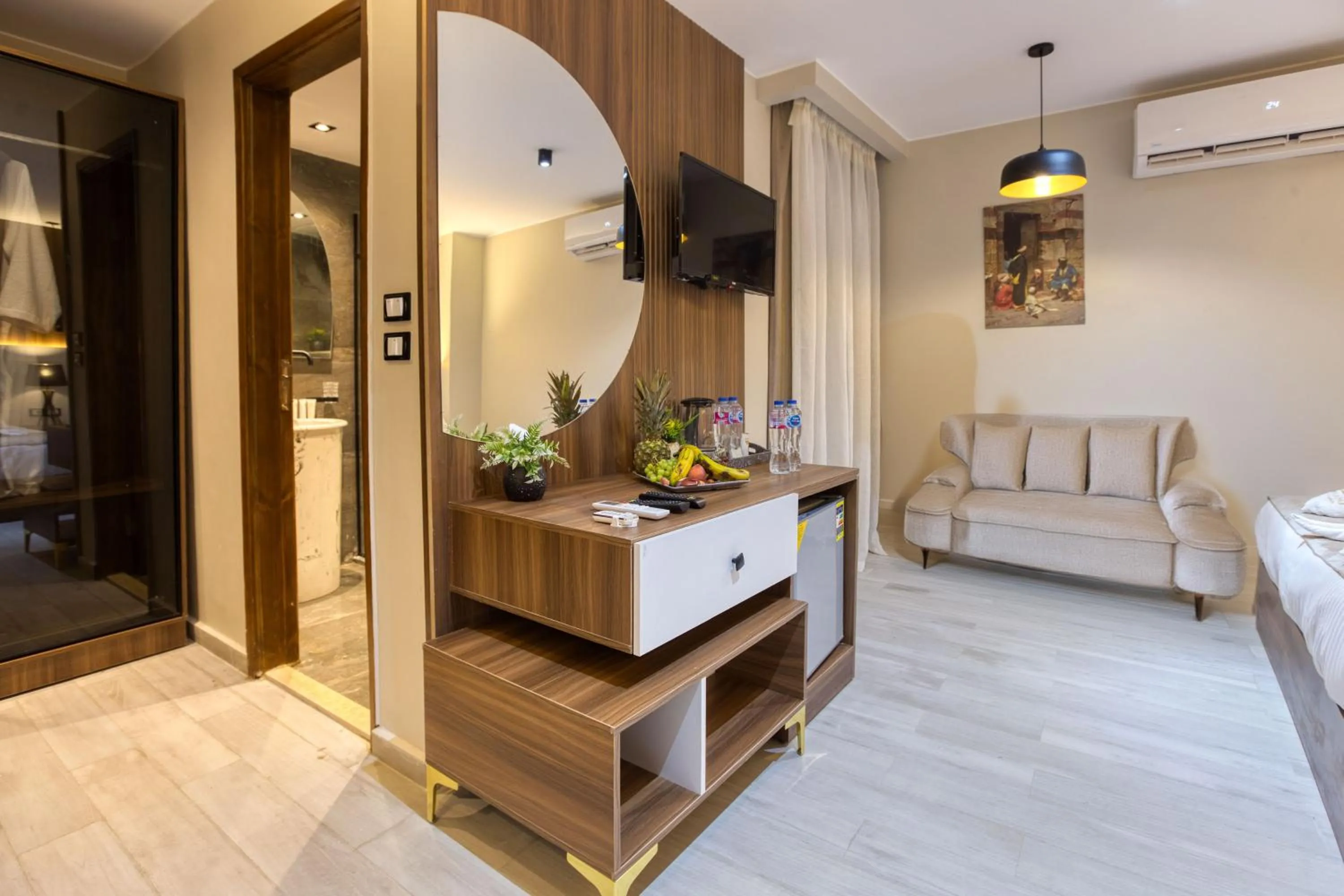 Seating area in PANORAMA view pyramids