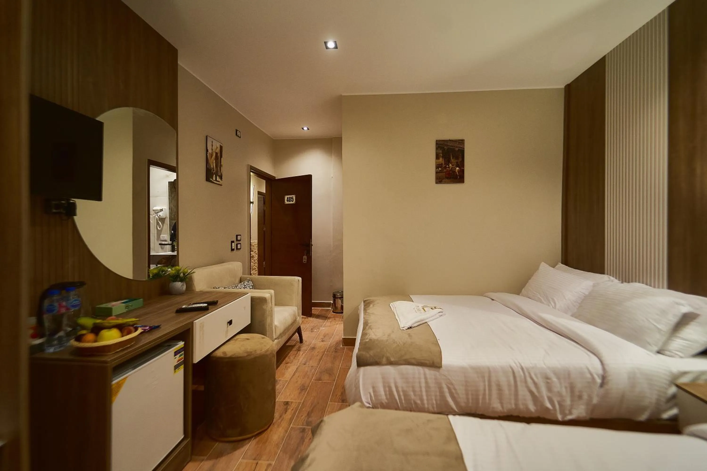 Bed in PANORAMA view pyramids