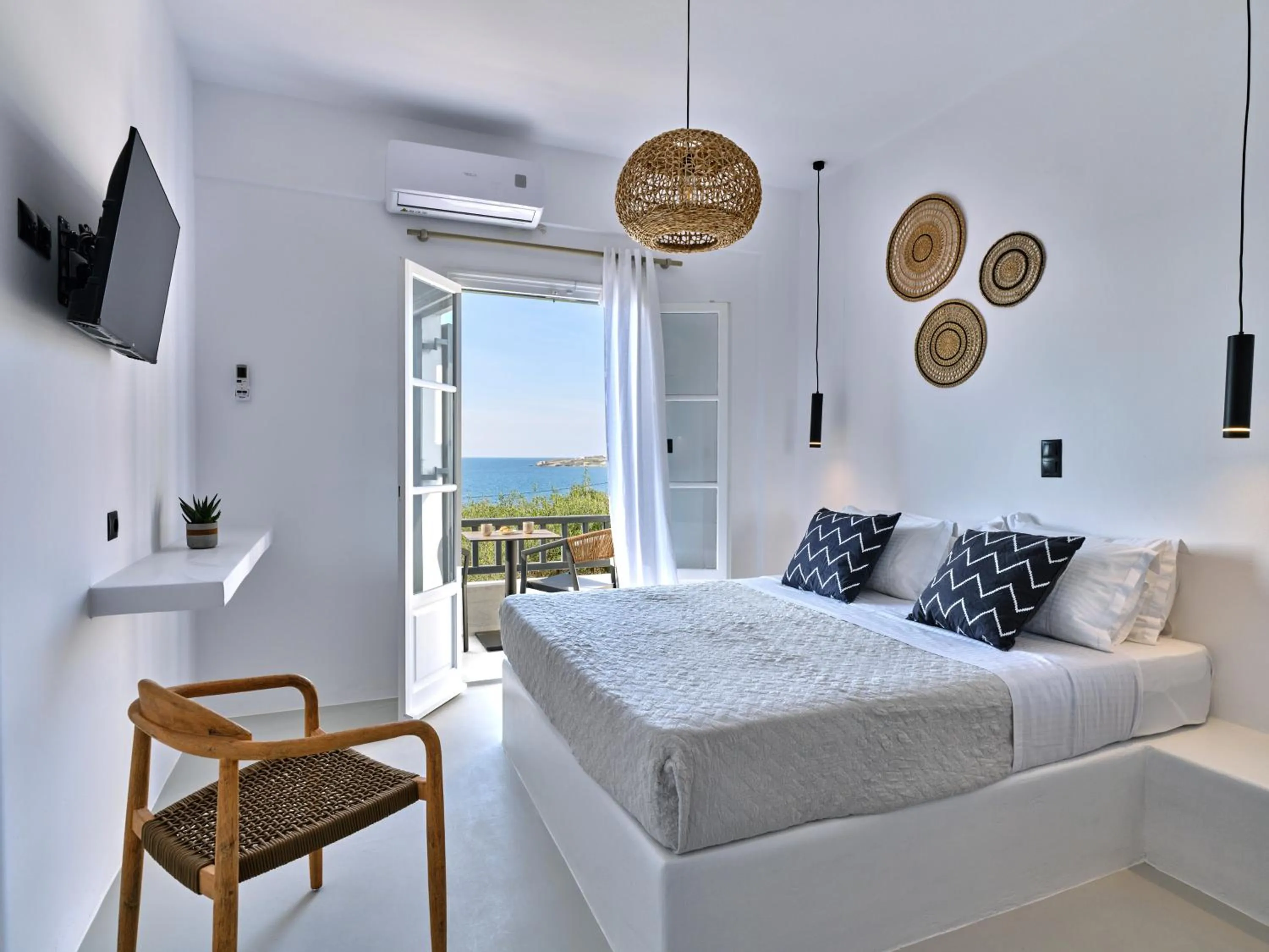 Bed in Paros Five Senses