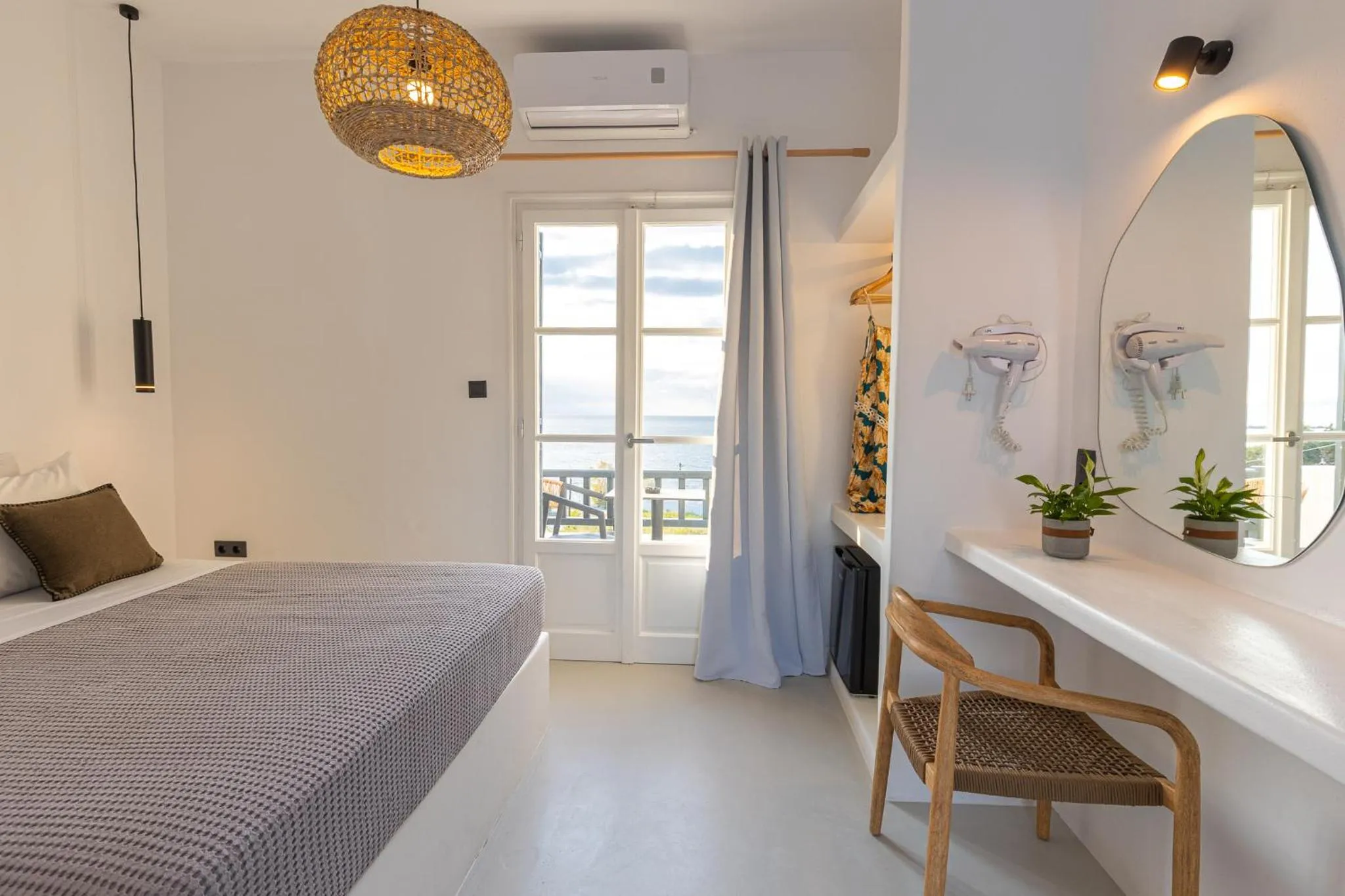 Bed in Paros Five Senses