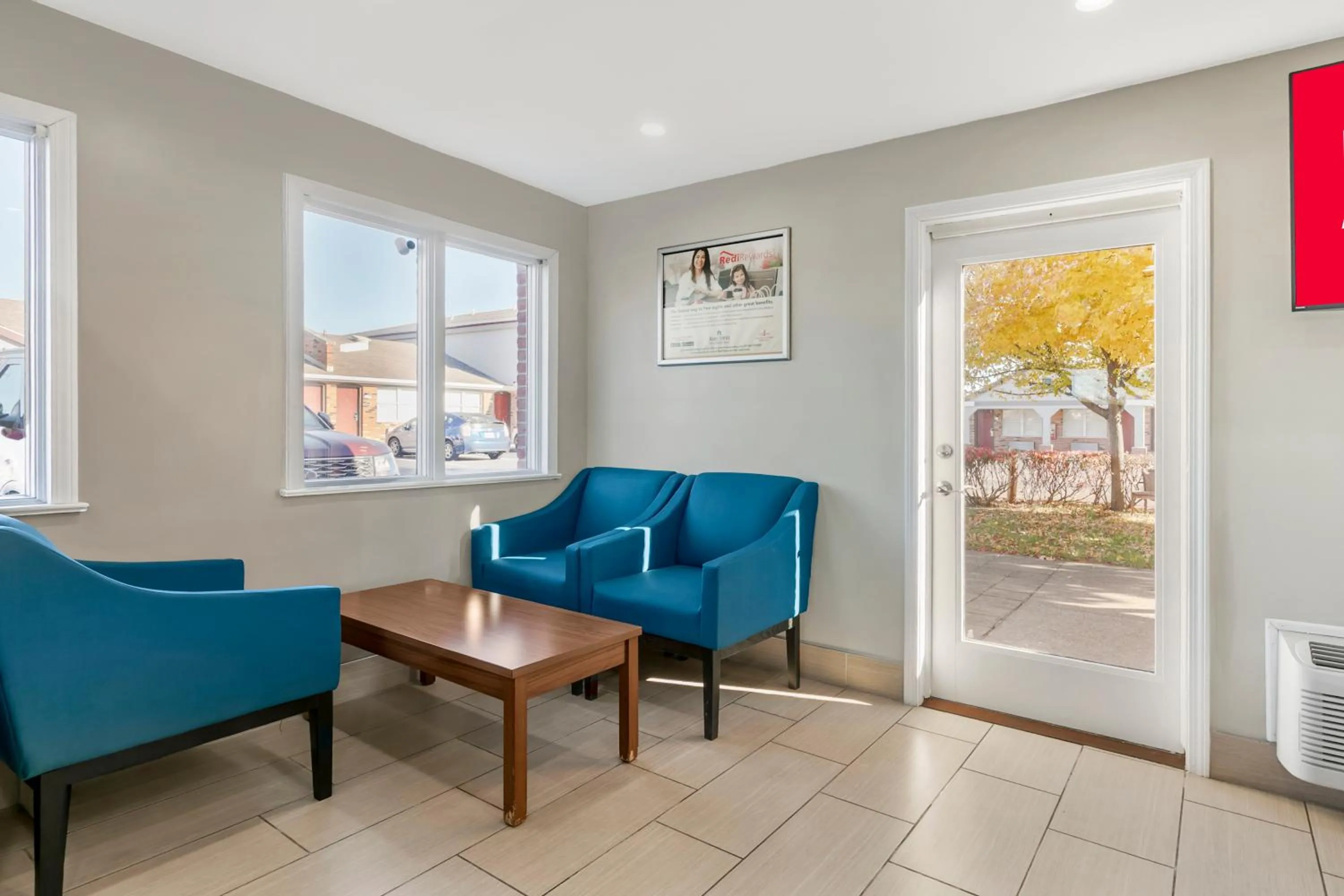 Lobby or reception in HomeTowne Studios by Red Roof Georgetown, KY