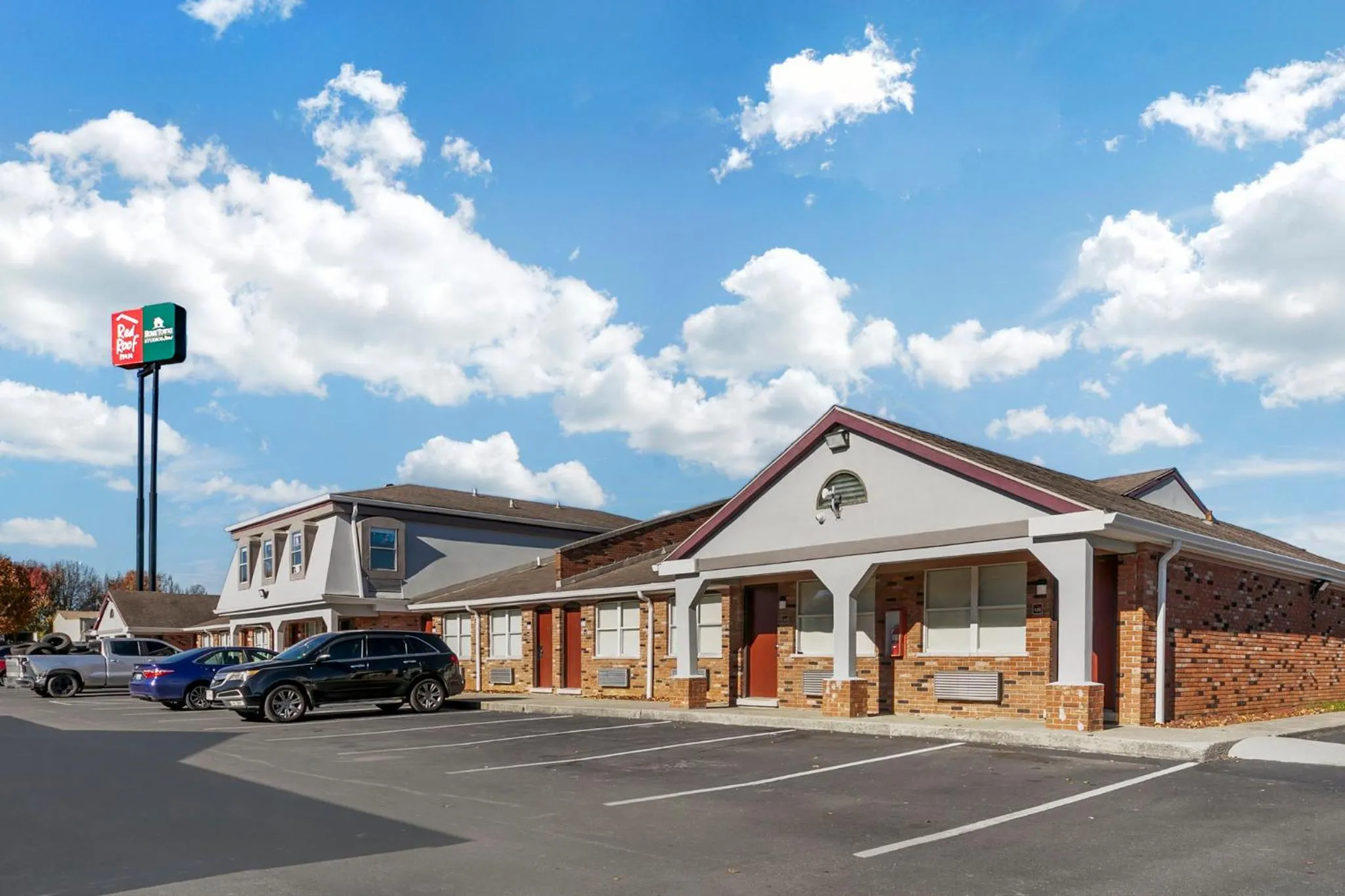 Property building in HomeTowne Studios by Red Roof Georgetown, KY