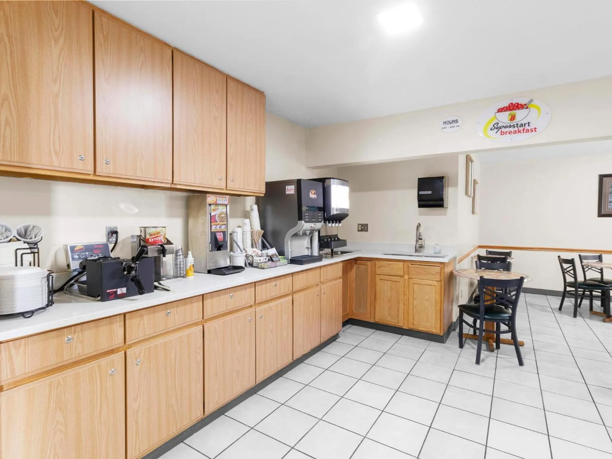 Coffee/tea facilities in Super 8 by Wyndham Ogallala