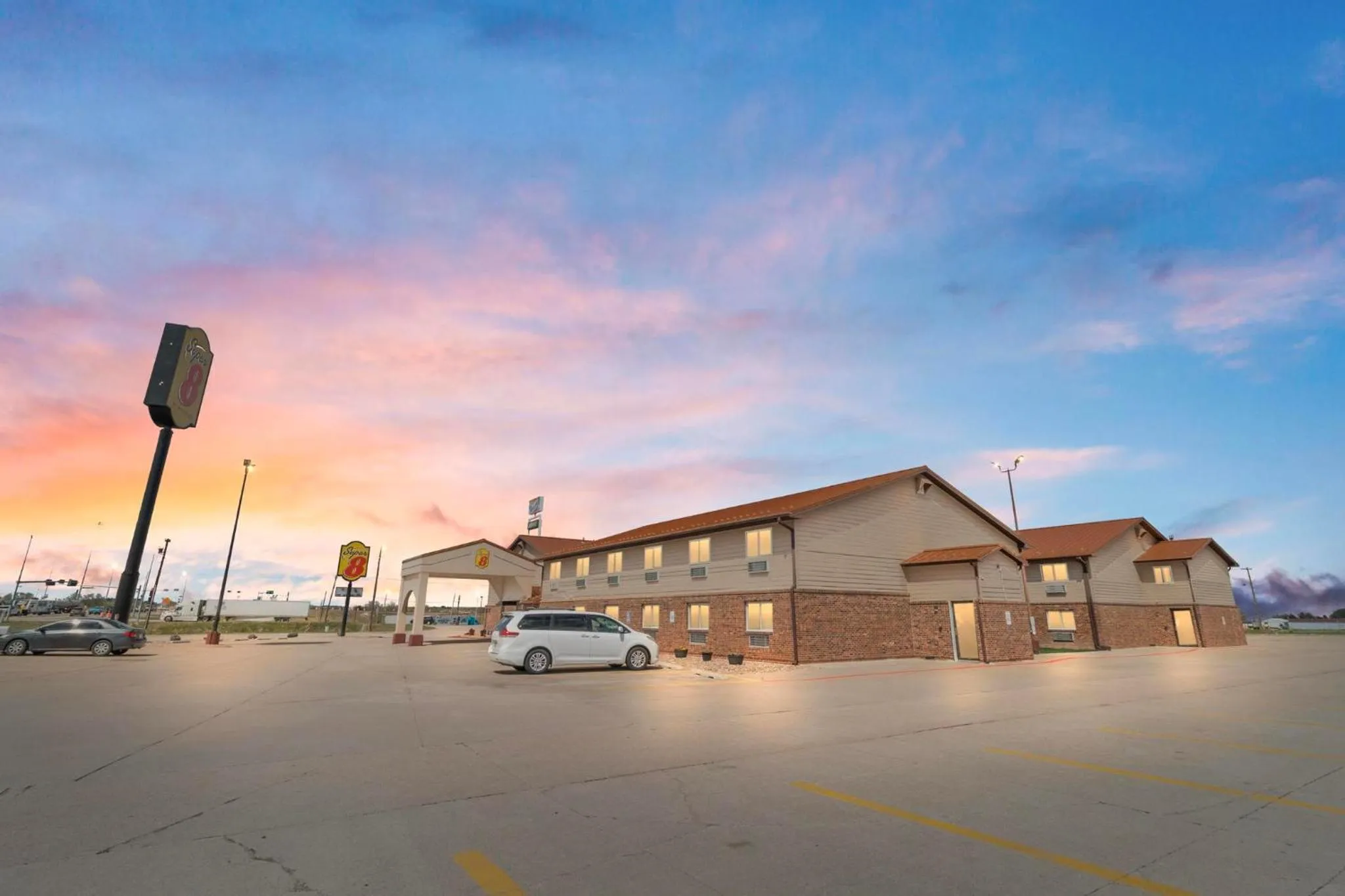 Sunset in Super 8 by Wyndham Ogallala