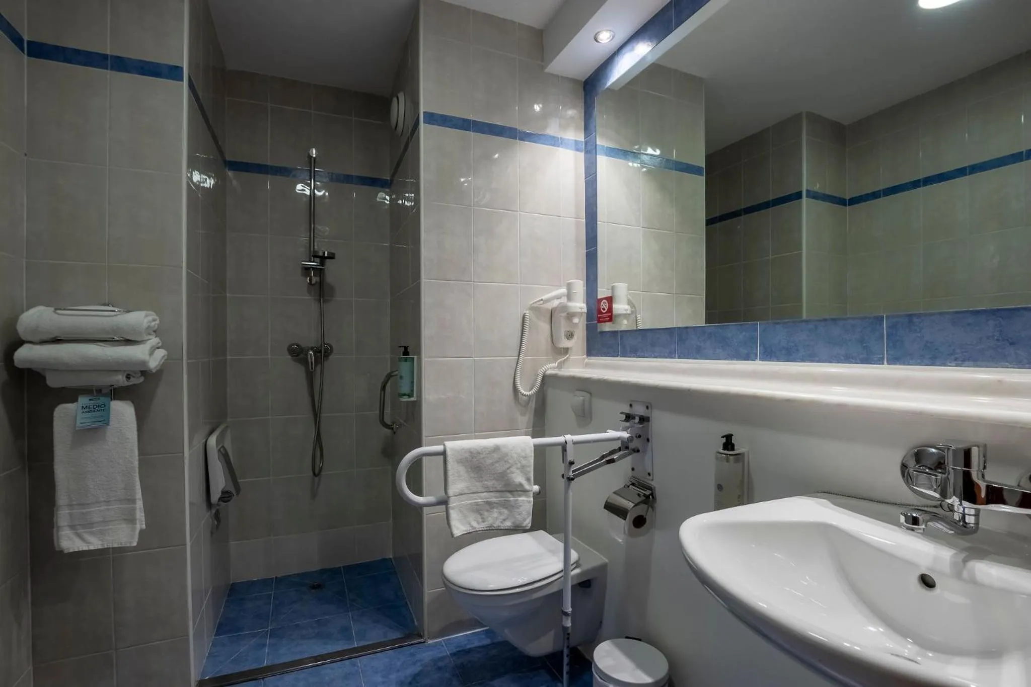 Travelodge Alicante Puerto