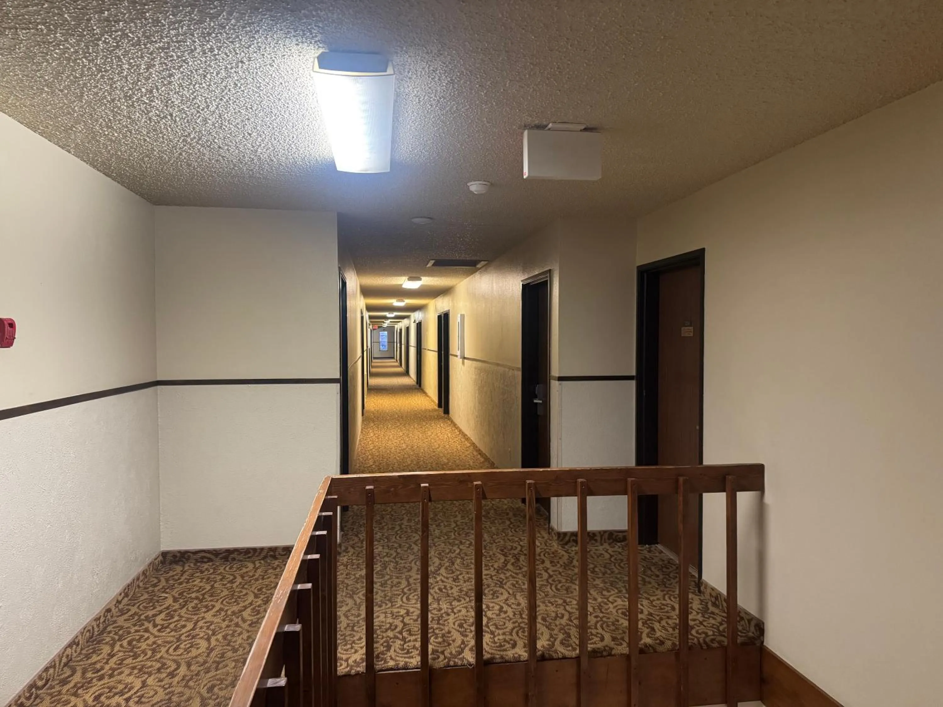 Lobby or reception in Lone Tree Inn