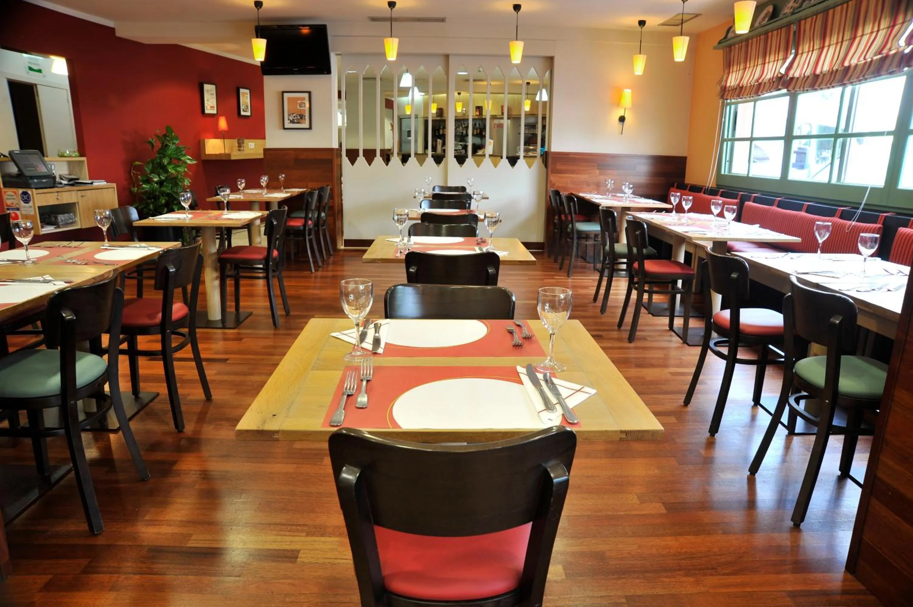 Restaurant/places to eat in Campanile Hotel Murcia