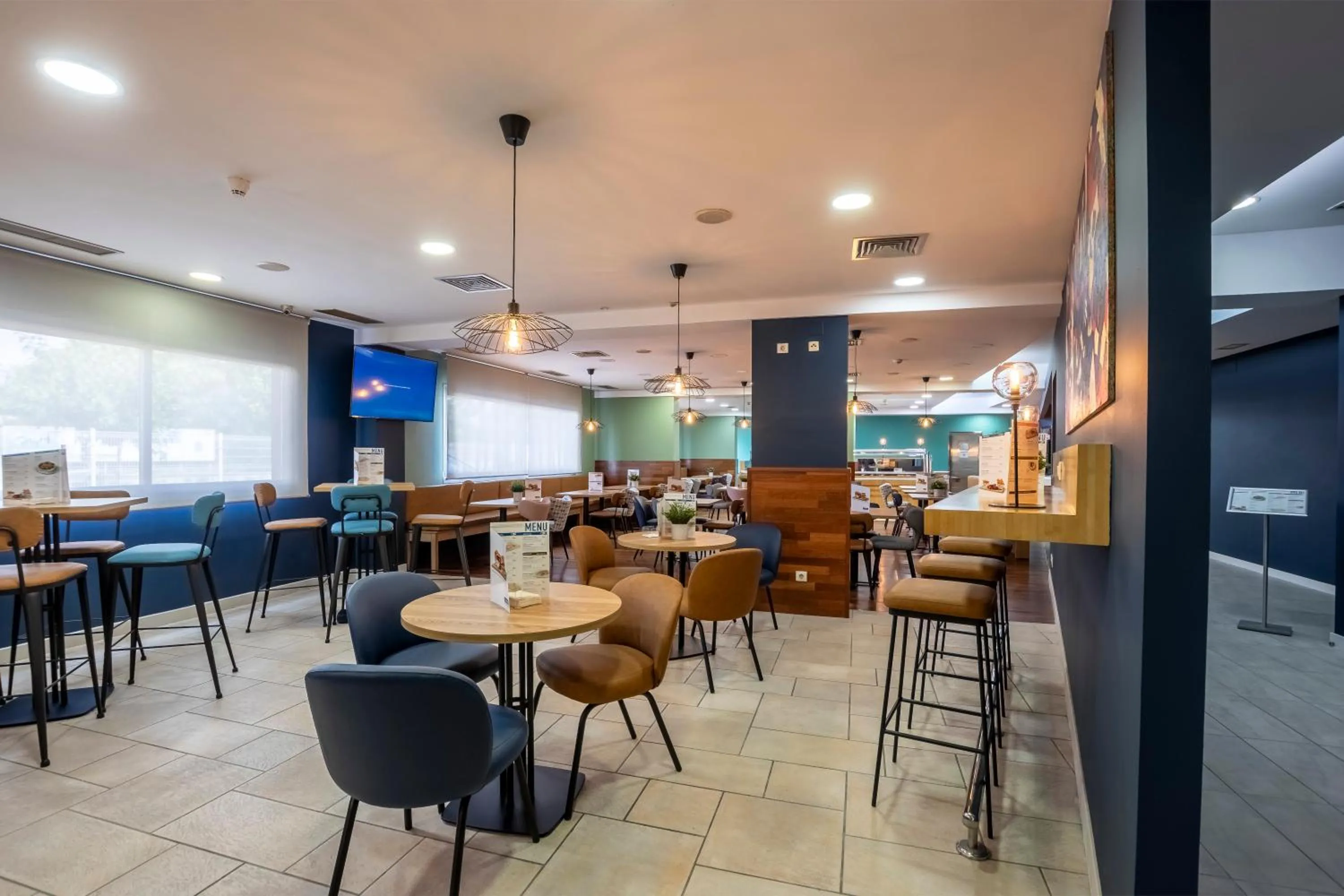 Restaurant/places to eat in Travelodge Murcia