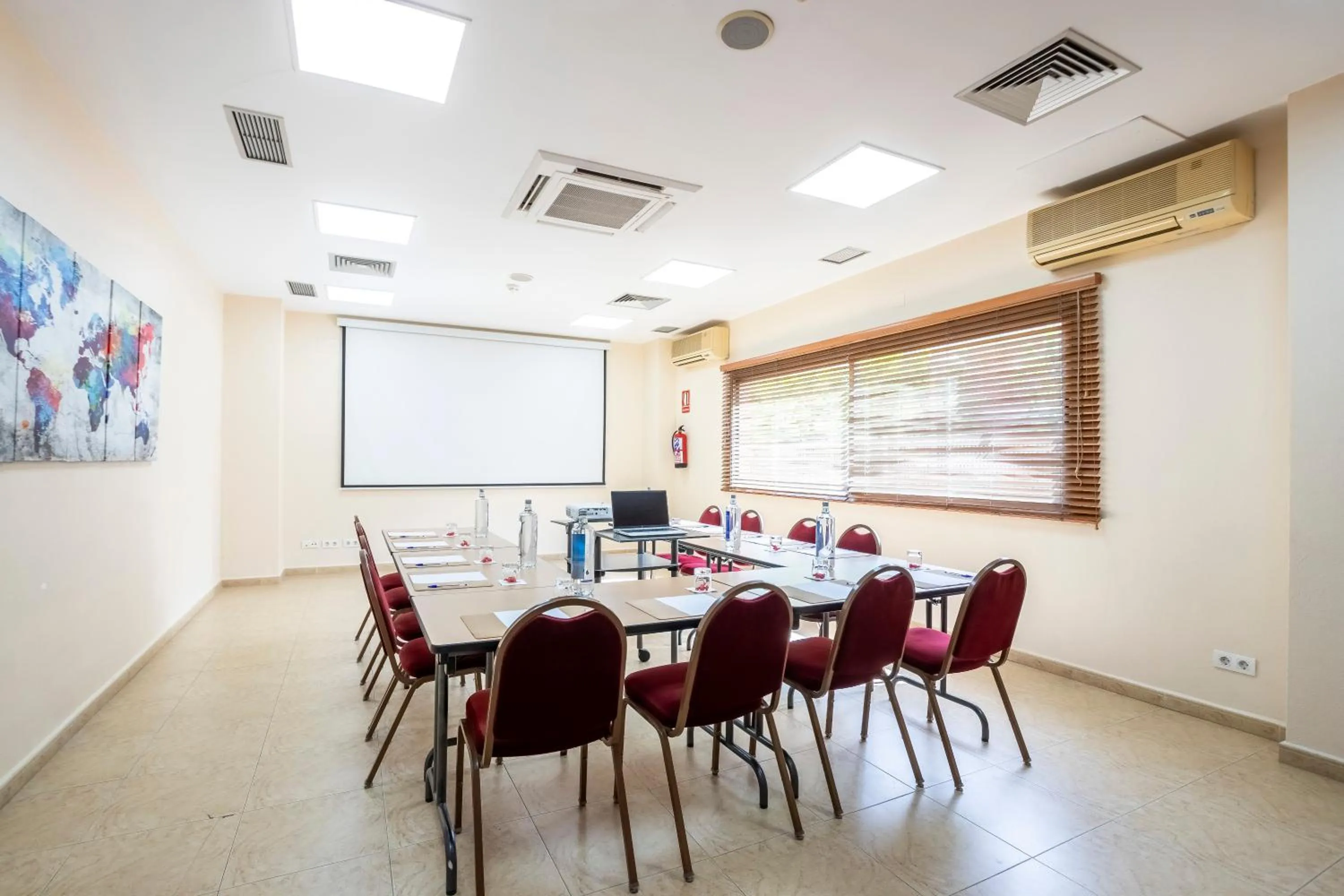 Meeting/conference room in Travelodge Murcia