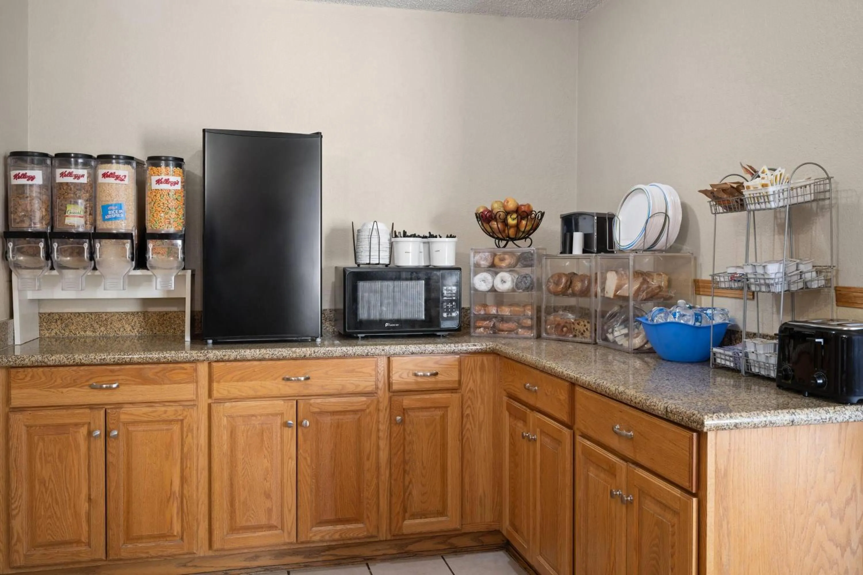 Breakfast in Super 8 by Wyndham Lewistown