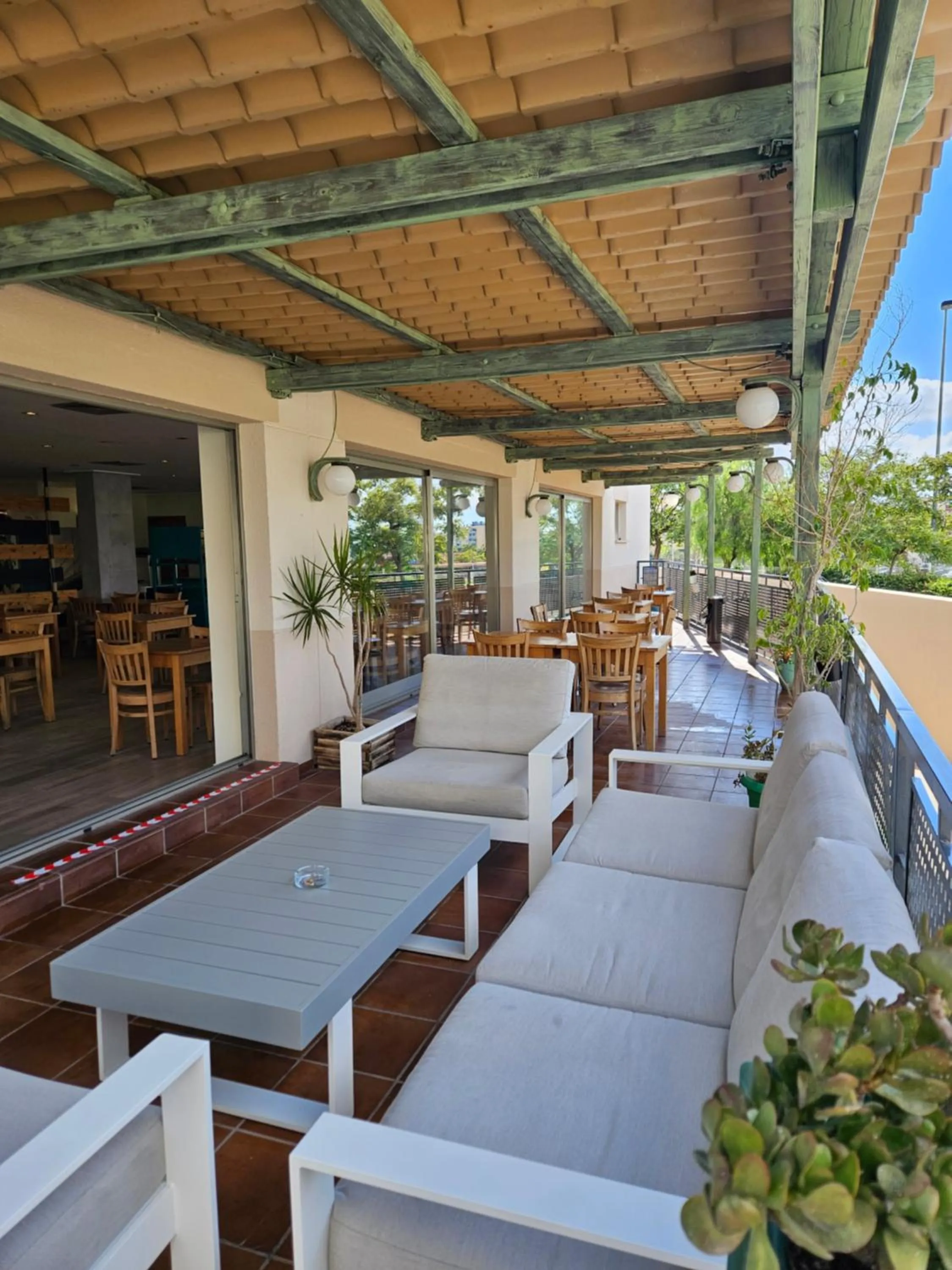 Day in Hotel YIT Ciudad de Elche