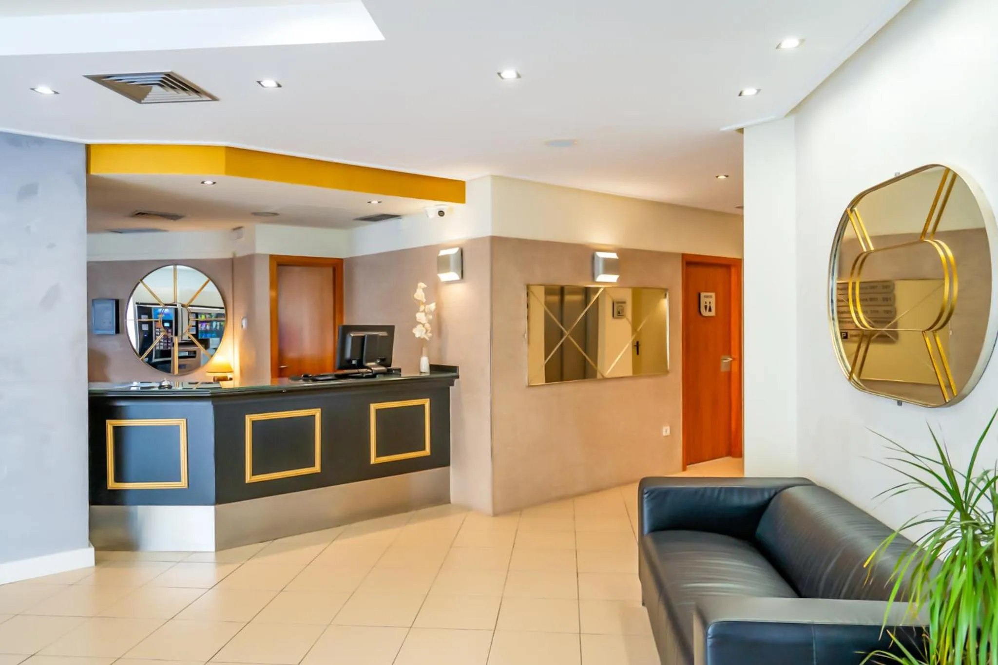 Living room in Hotel YIT Ciudad de Elche