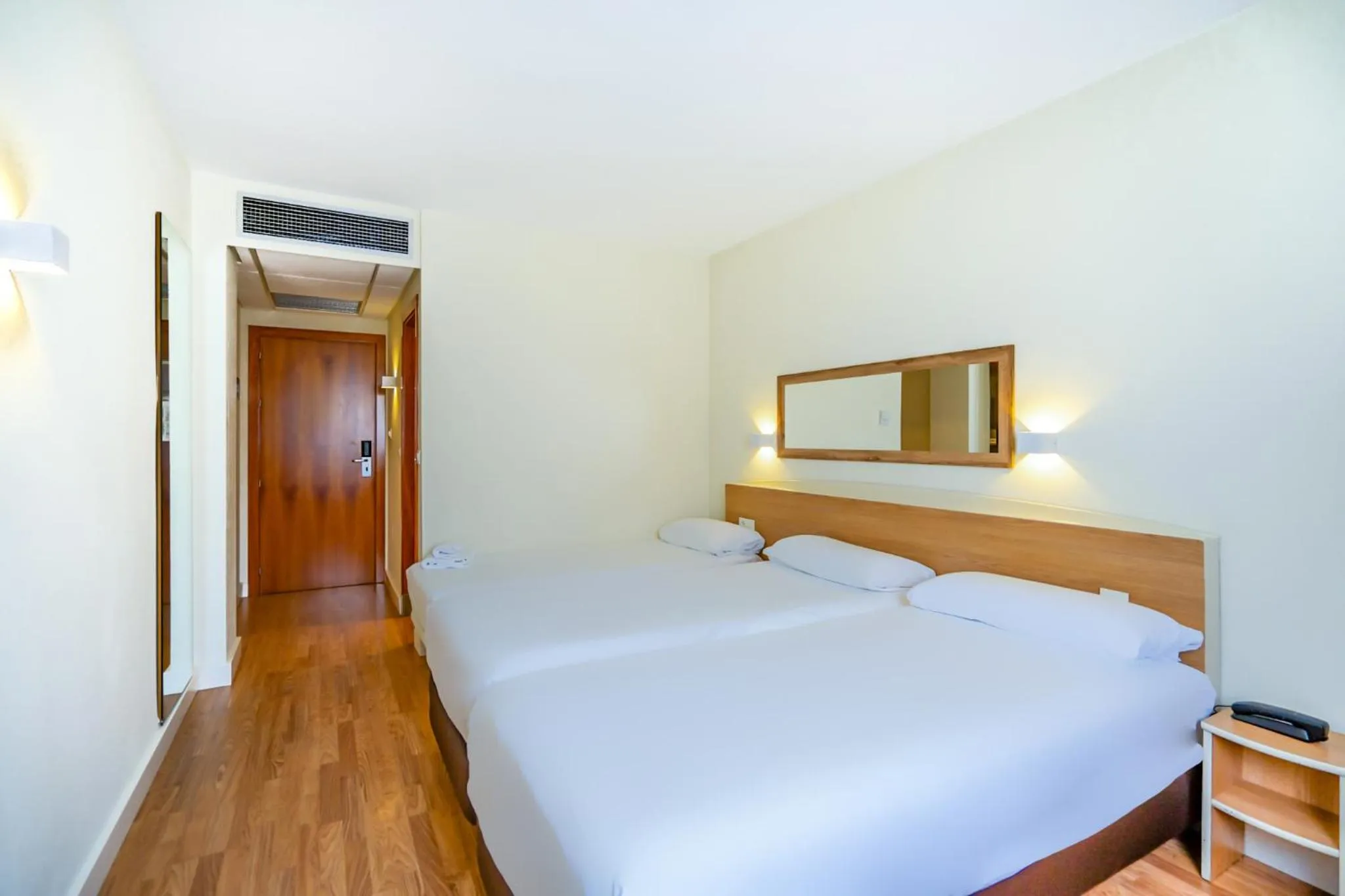 Bed in Hotel YIT Ciudad de Elche