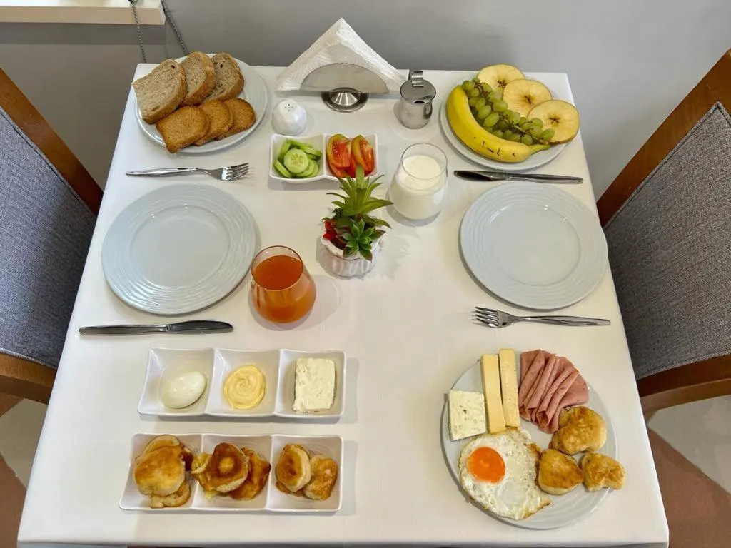 Food and drinks in Hotel Mimani