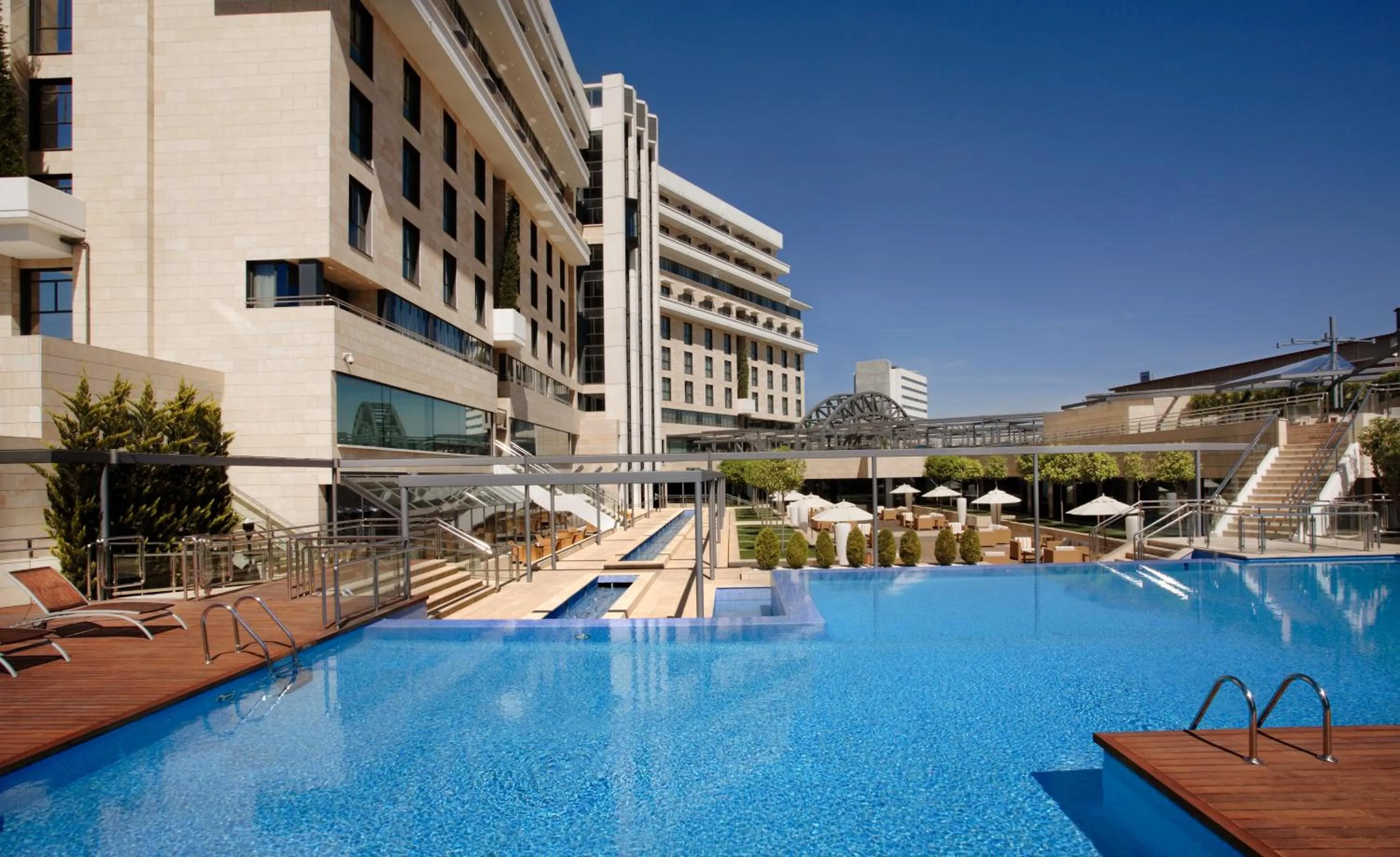 Swimming pool in Hotel Nelva