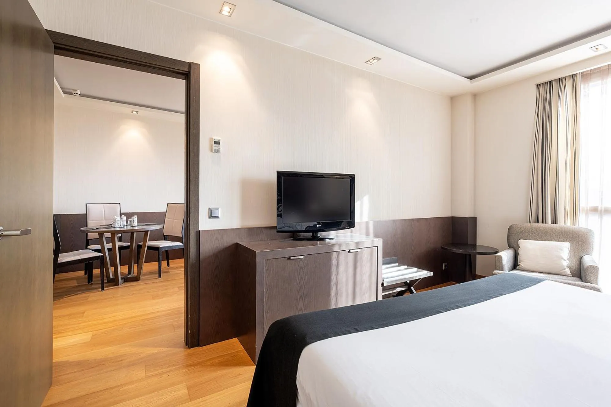 Photo of the whole room, Bed in Hotel Nelva