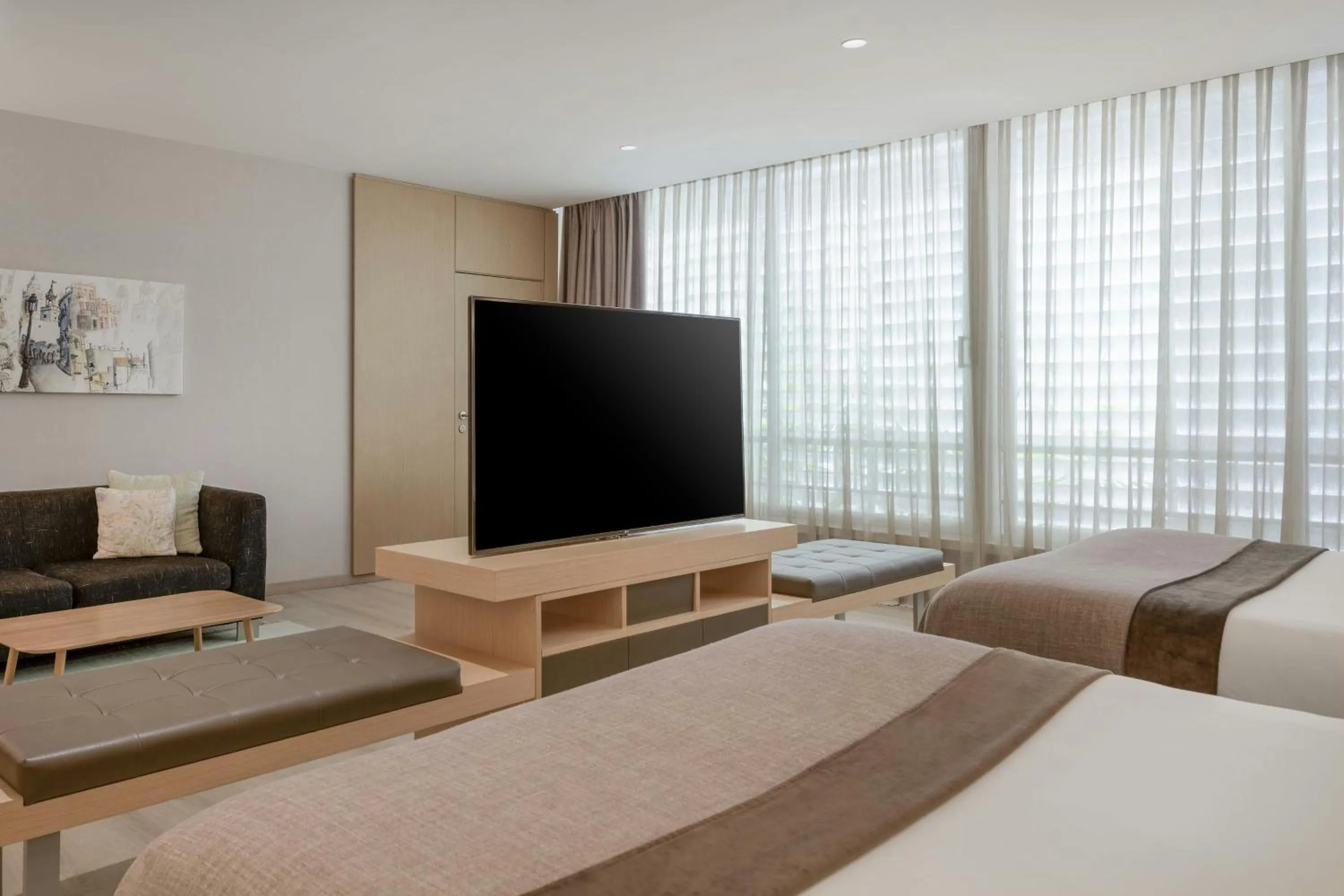 Photo of the whole room, Bed in AC Hotel Victoria Suites by Marriott