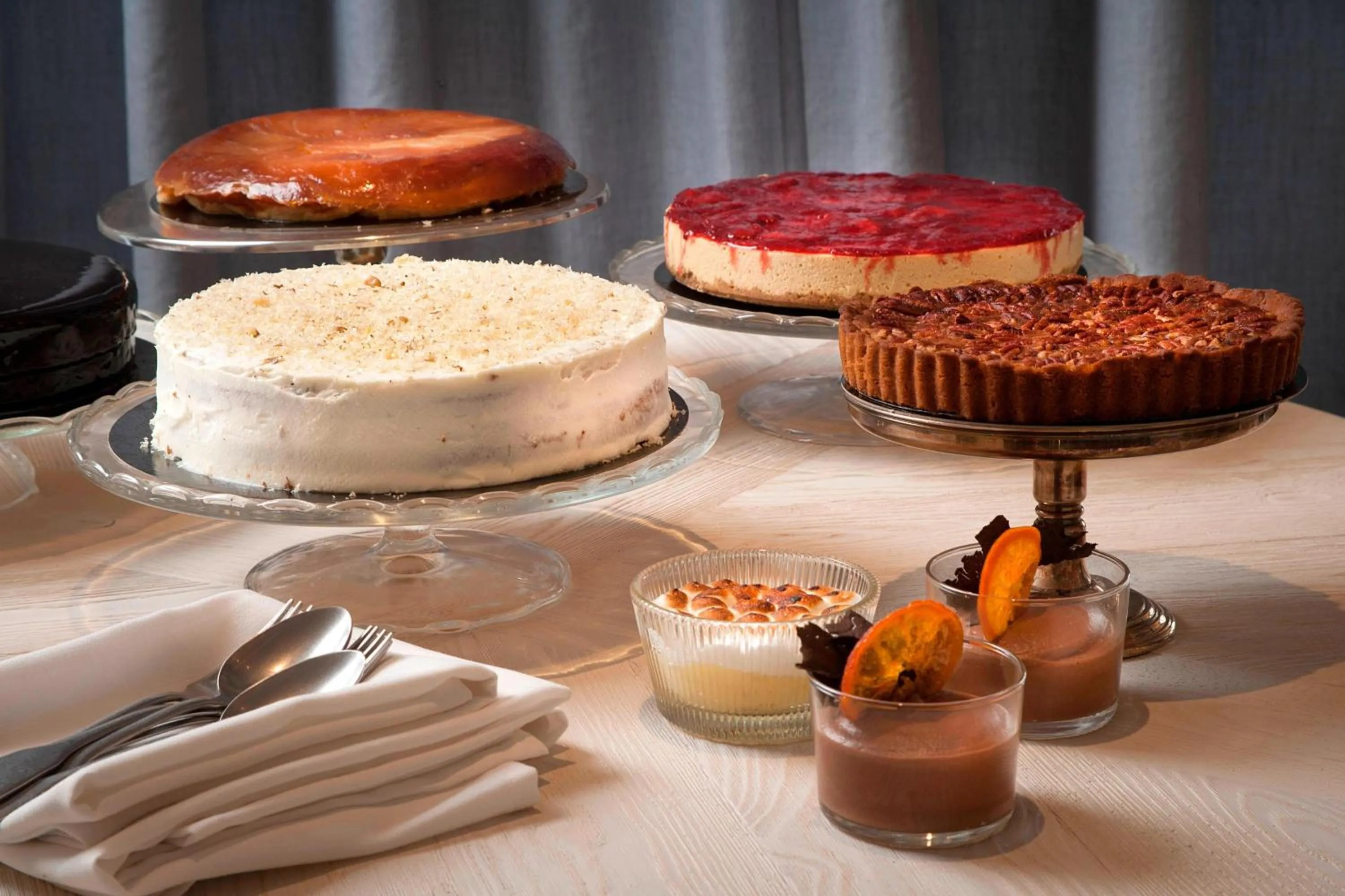 Restaurant/places to eat in AC Hotel Victoria Suites by Marriott