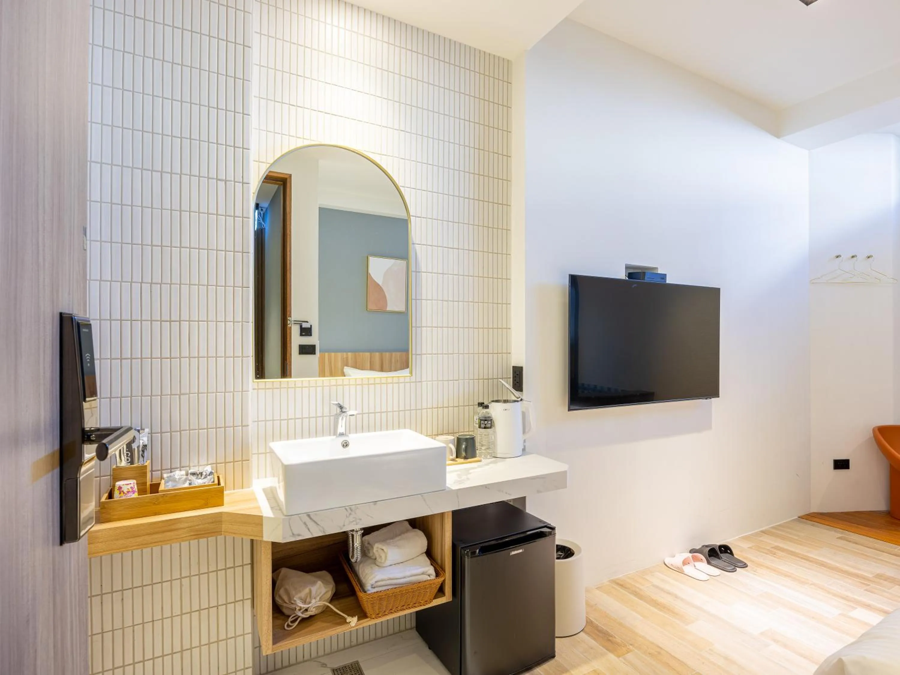 On site in Kenting Sea Wall 130