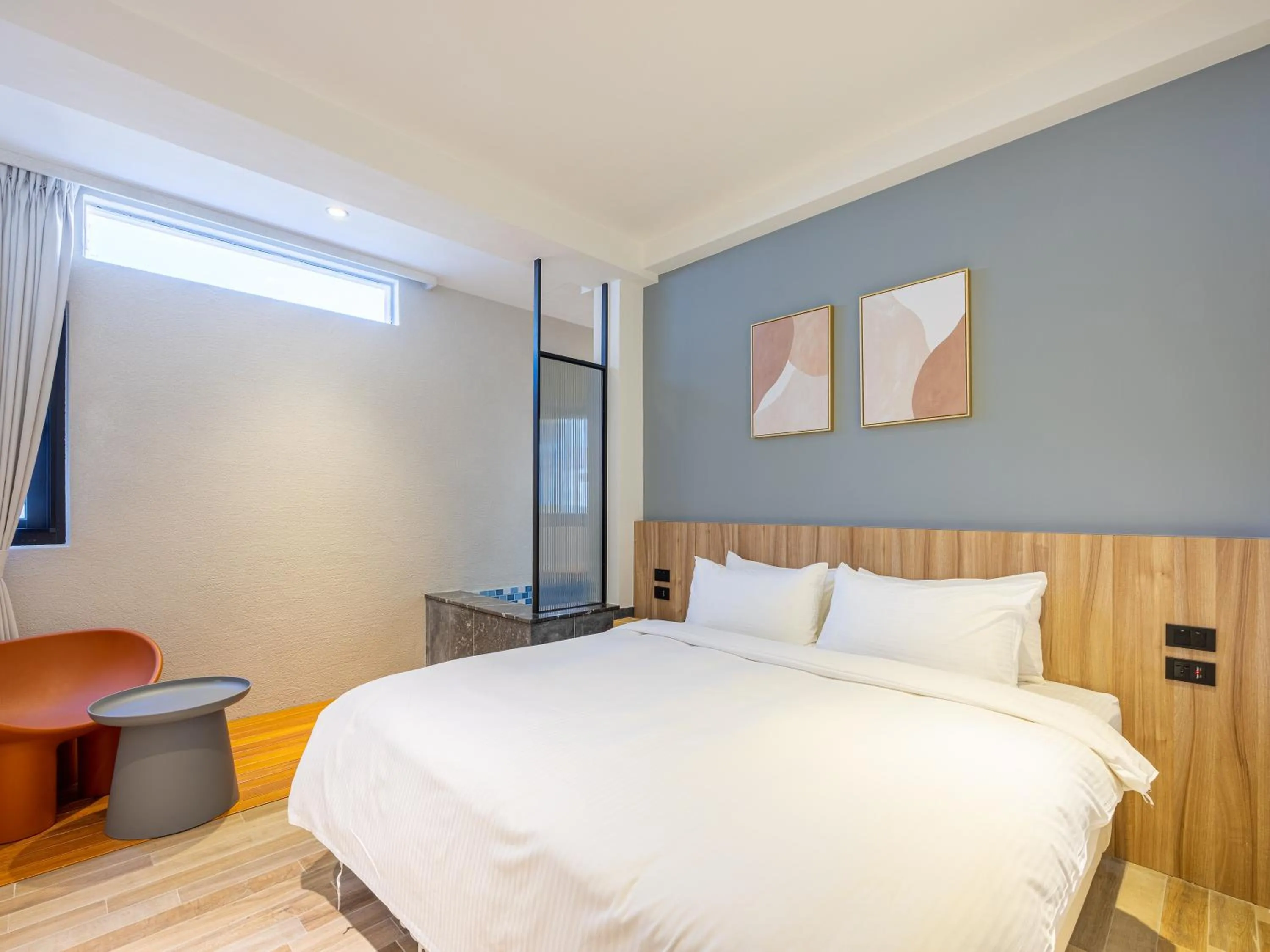 On site, Bed in Kenting Sea Wall 130