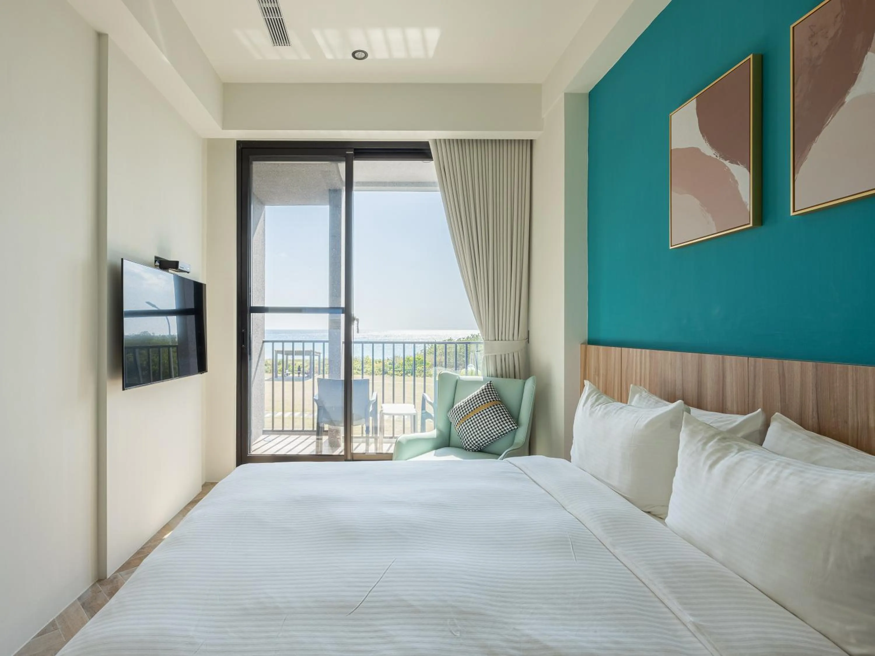 On site, Bed in Kenting Sea Wall 130