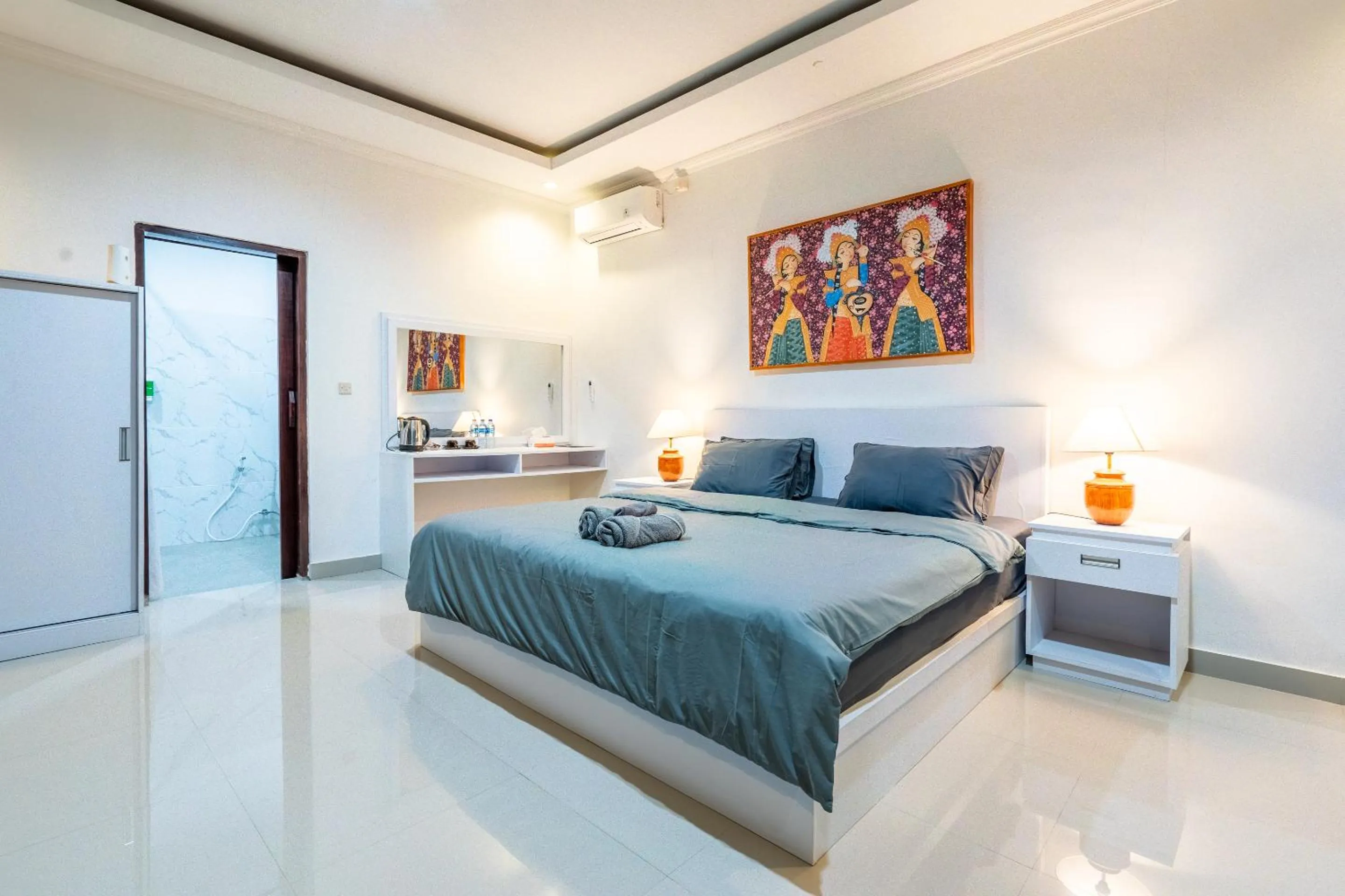 Bed in Pini Sentana Village Nusa Penida