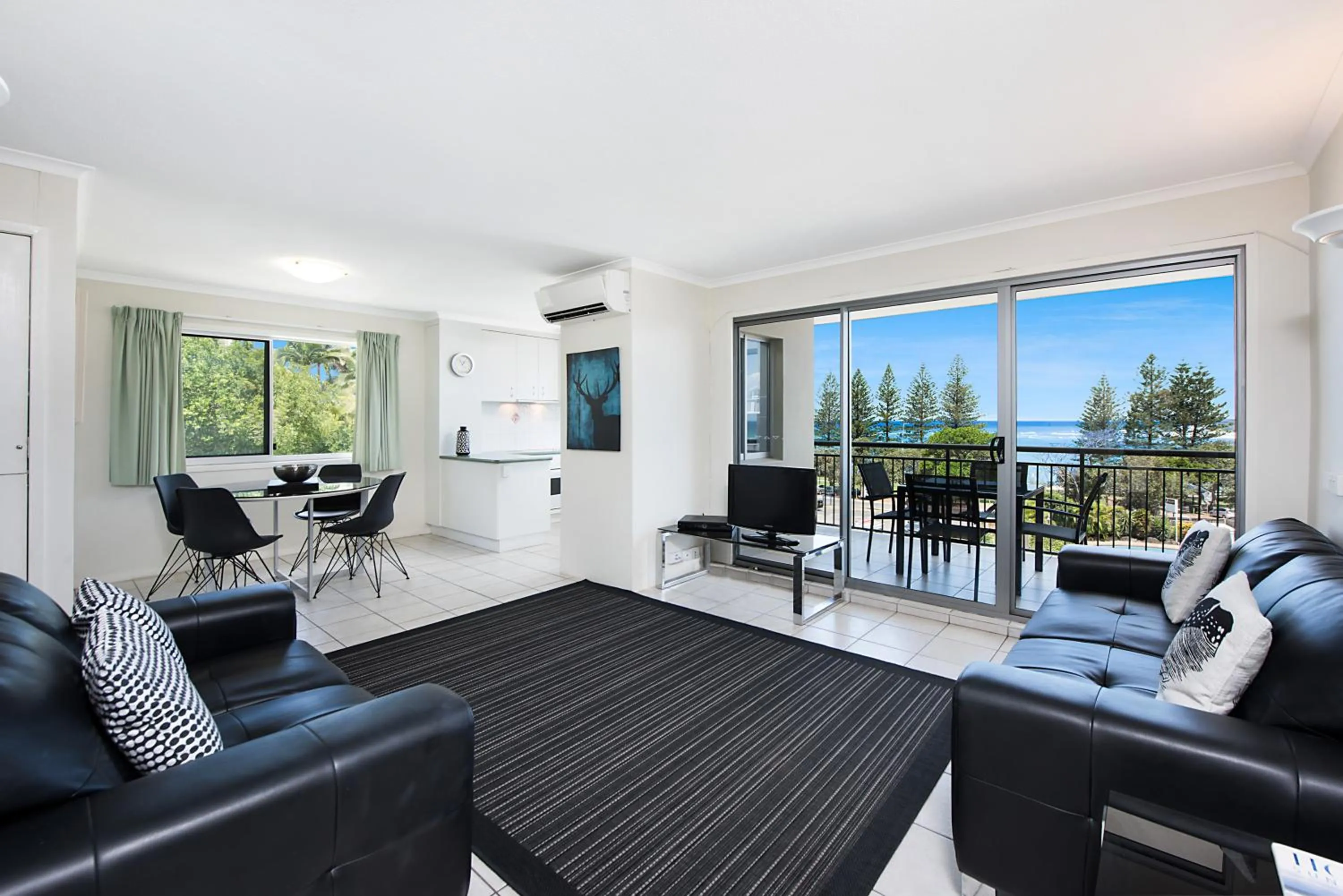 Seating area in Joanne Apartments